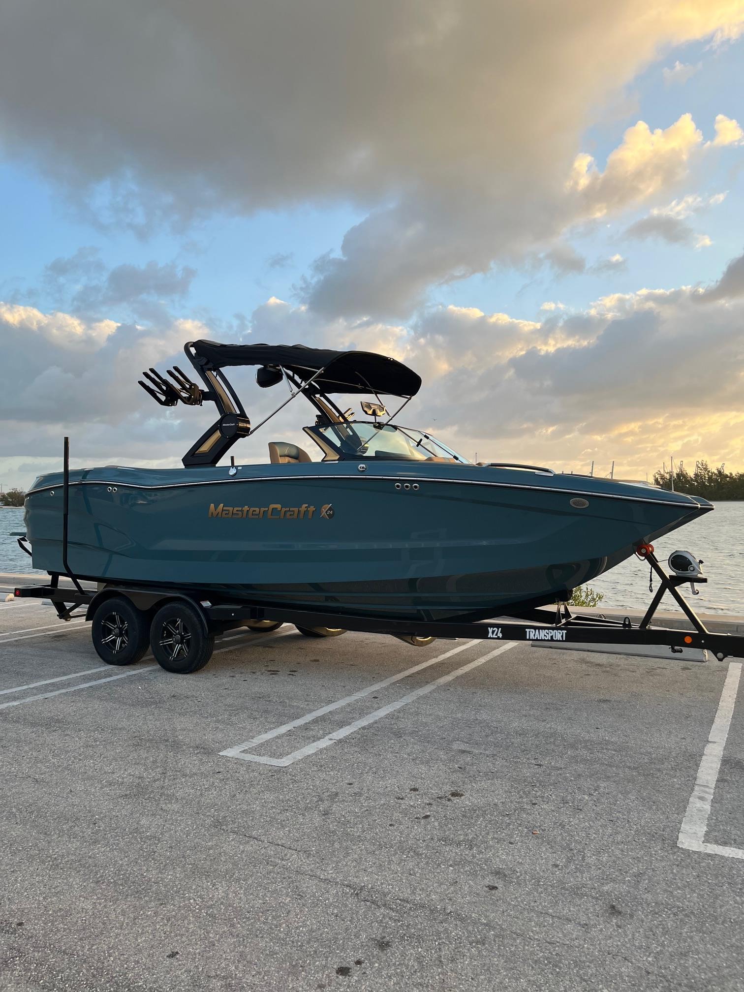 MasterCraft X24 Image