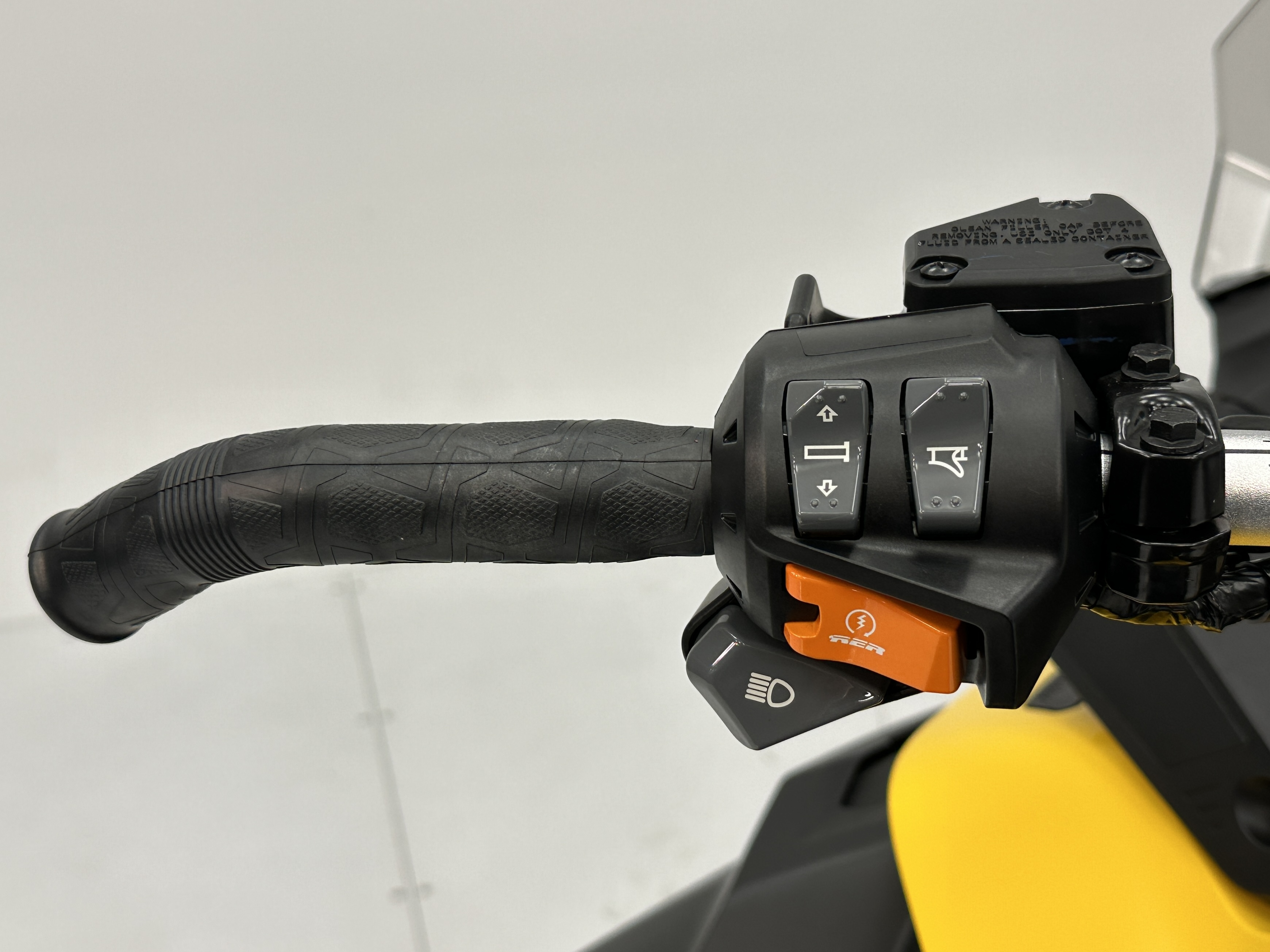 2025 Ski-Doo RENEGADE SPORT 600 ACE RipSaw 1.25" E.S. - Photo 7