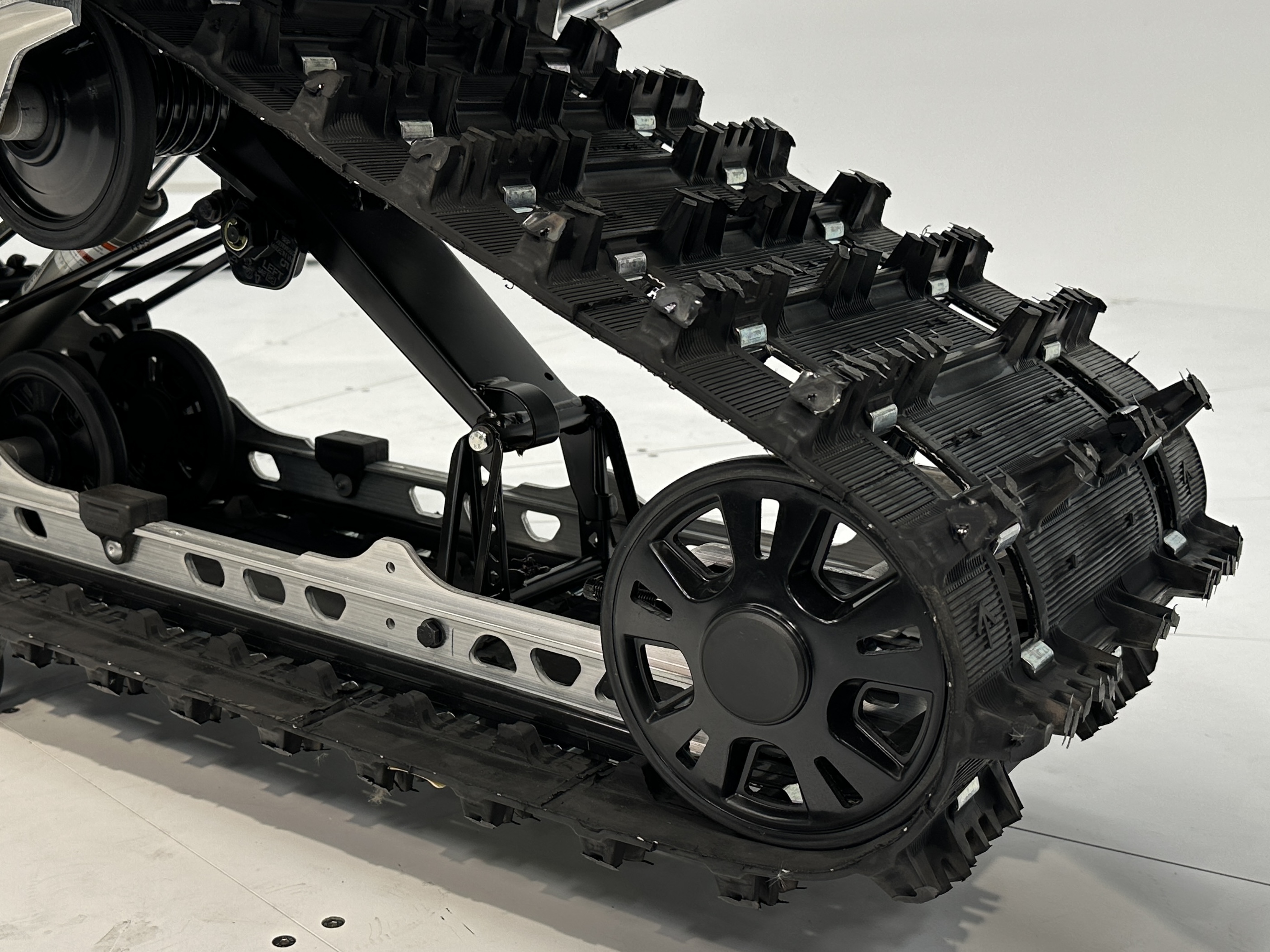 2025 Ski-Doo RENEGADE SPORT 600 ACE RipSaw 1.25" E.S. - Photo 11