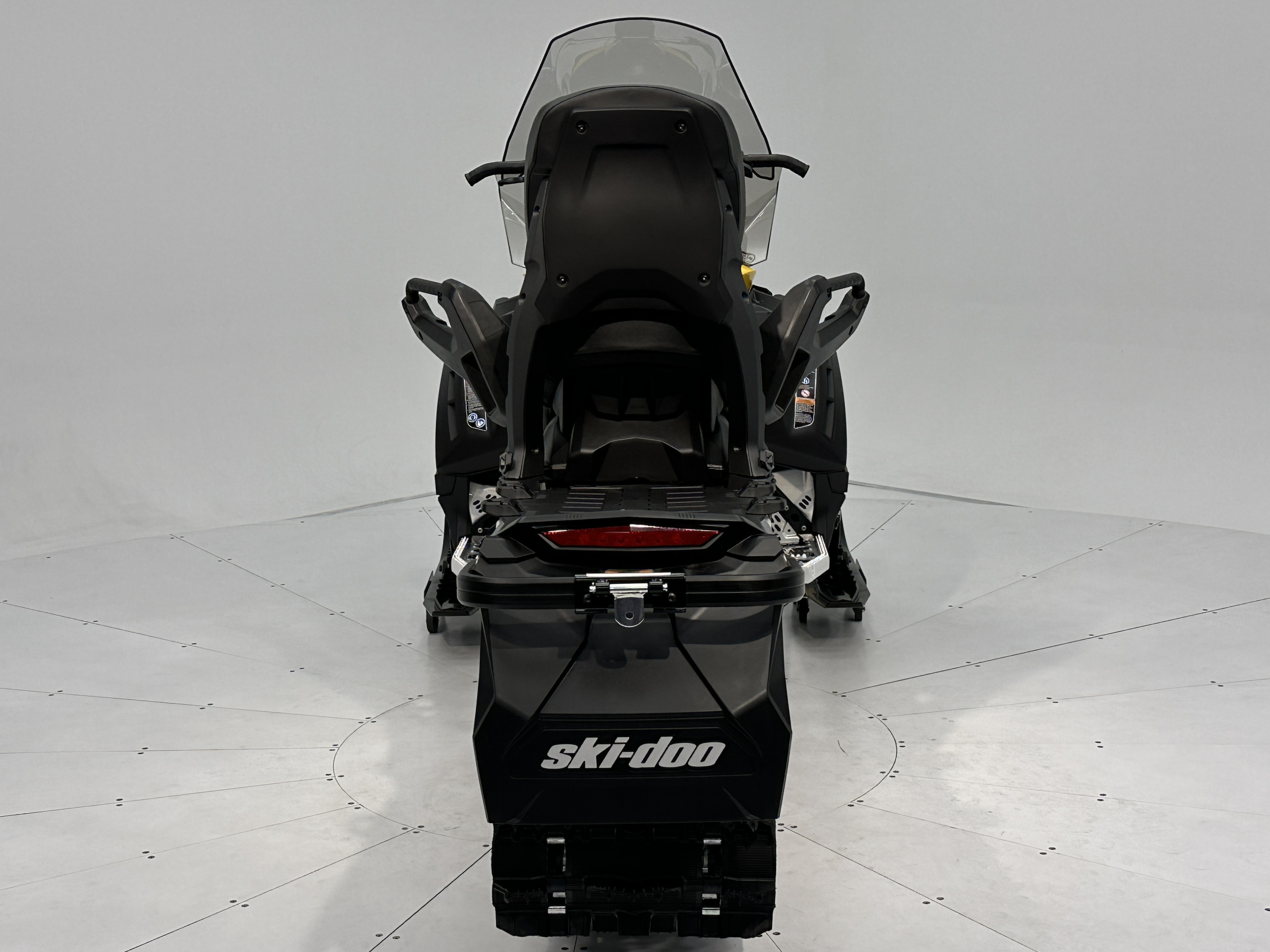 2025 Ski-Doo EXPEDITION SPORT 600 EFI Charger 1.5" E.S. - Photo 2