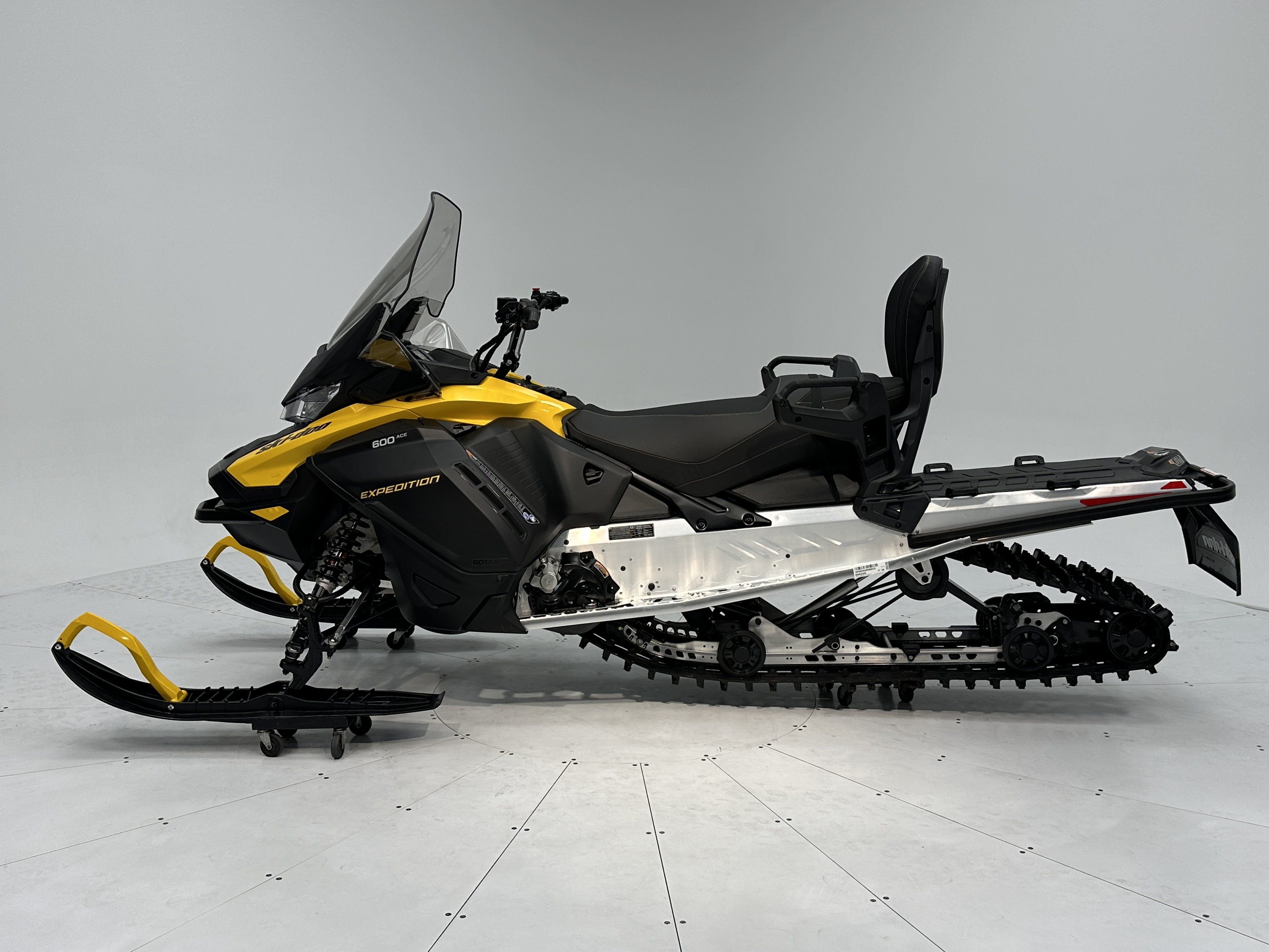 2025 Ski-Doo EXPEDITION SPORT 600 ACE Charger 1.5" E.S. - Photo 3