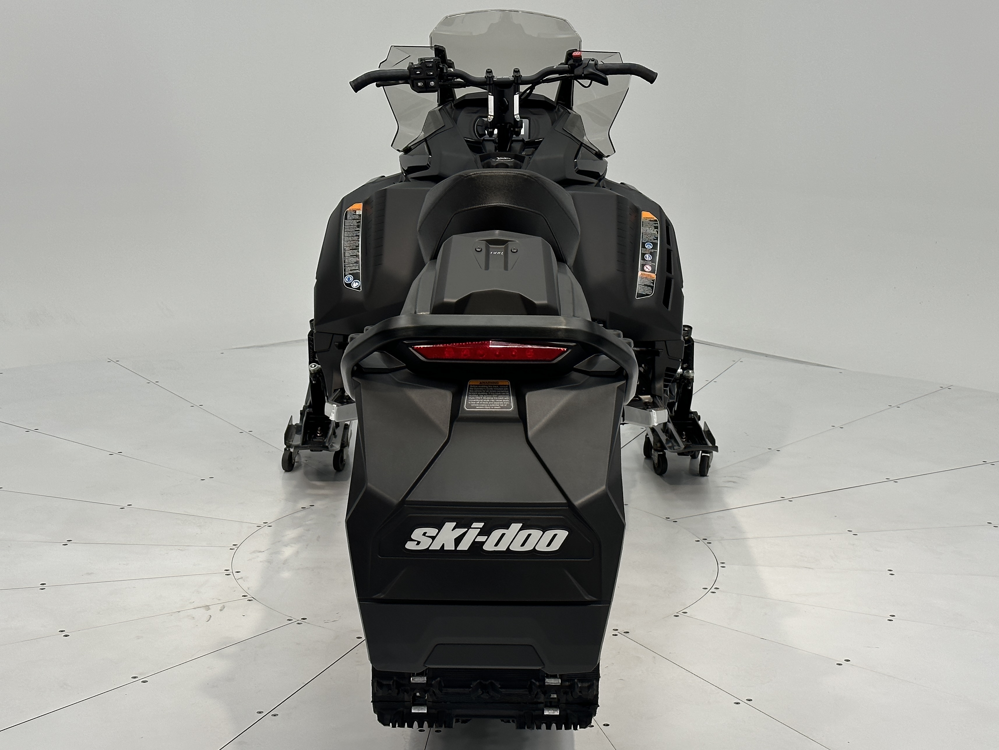 2025 Ski-Doo RENEGADE ADRENALINE 900 ACE Turbo R RipSaw 1.25" E.S. - Photo 2