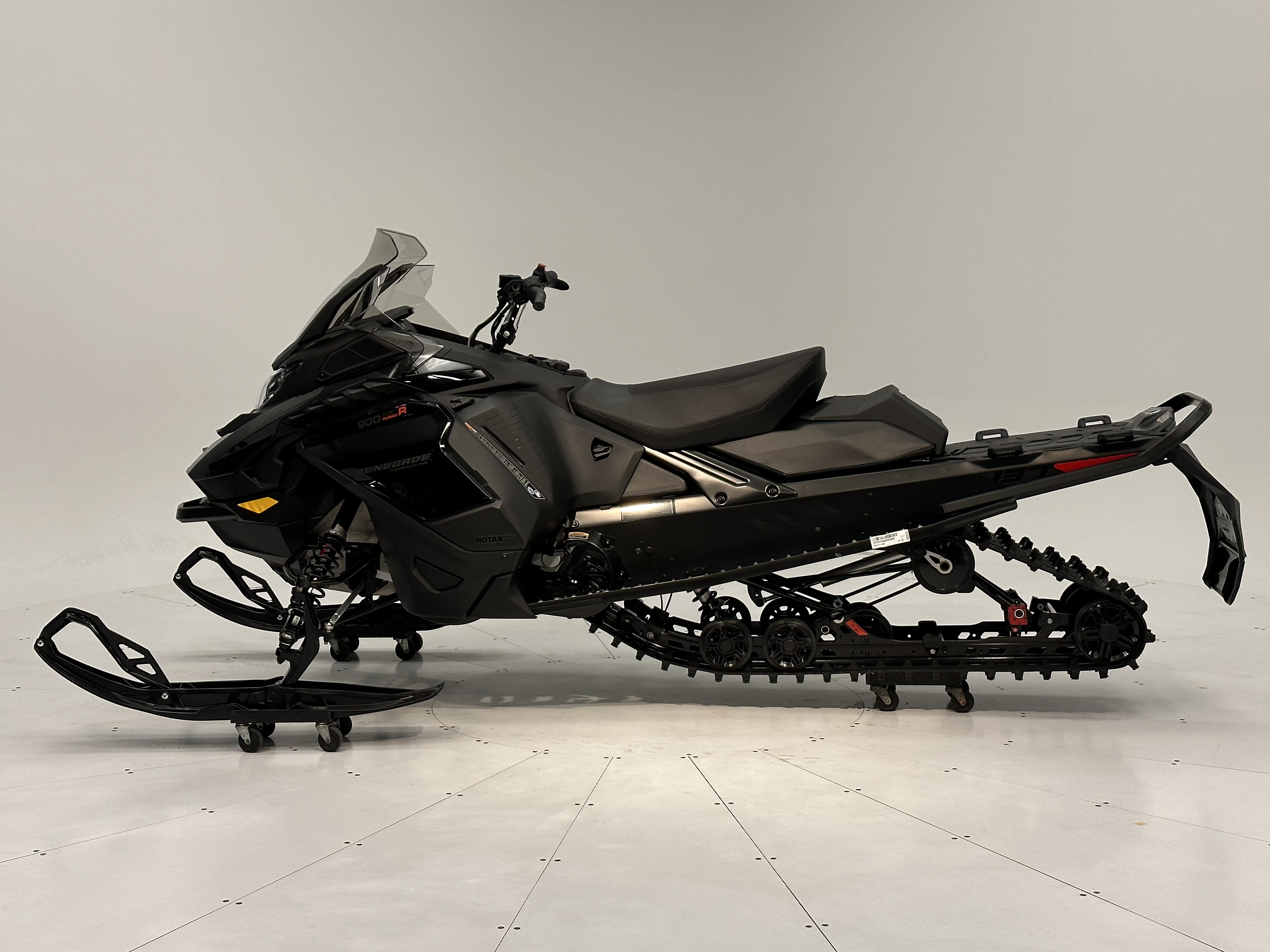 2025 Ski-Doo RENEGADE ADRENALINE 900 ACE Turbo R RipSaw 1.25" E.S. - Photo 3