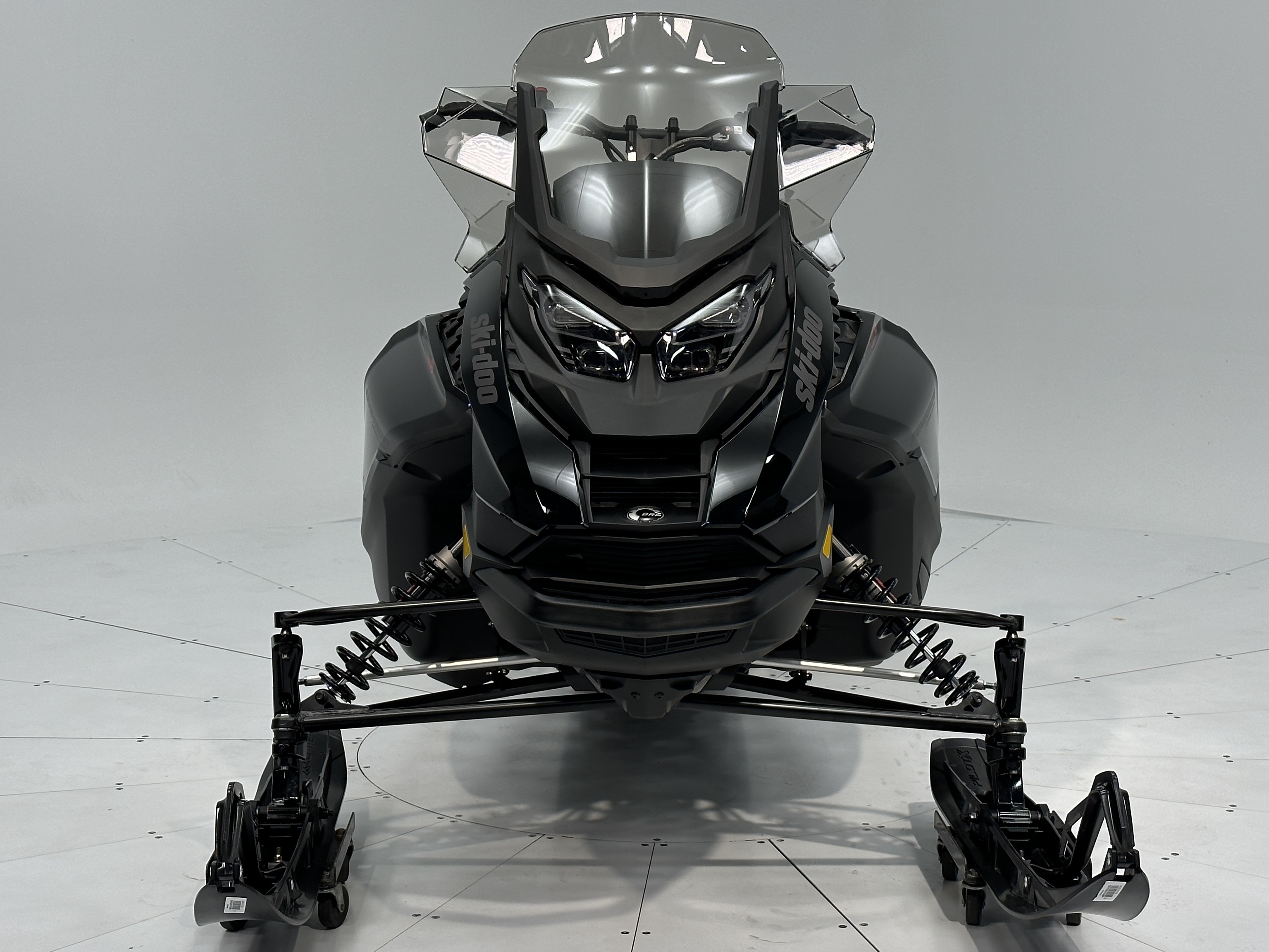 2025 Ski-Doo RENEGADE ADRENALINE 900 ACE Turbo R RipSaw 1.25" E.S. - Photo 4