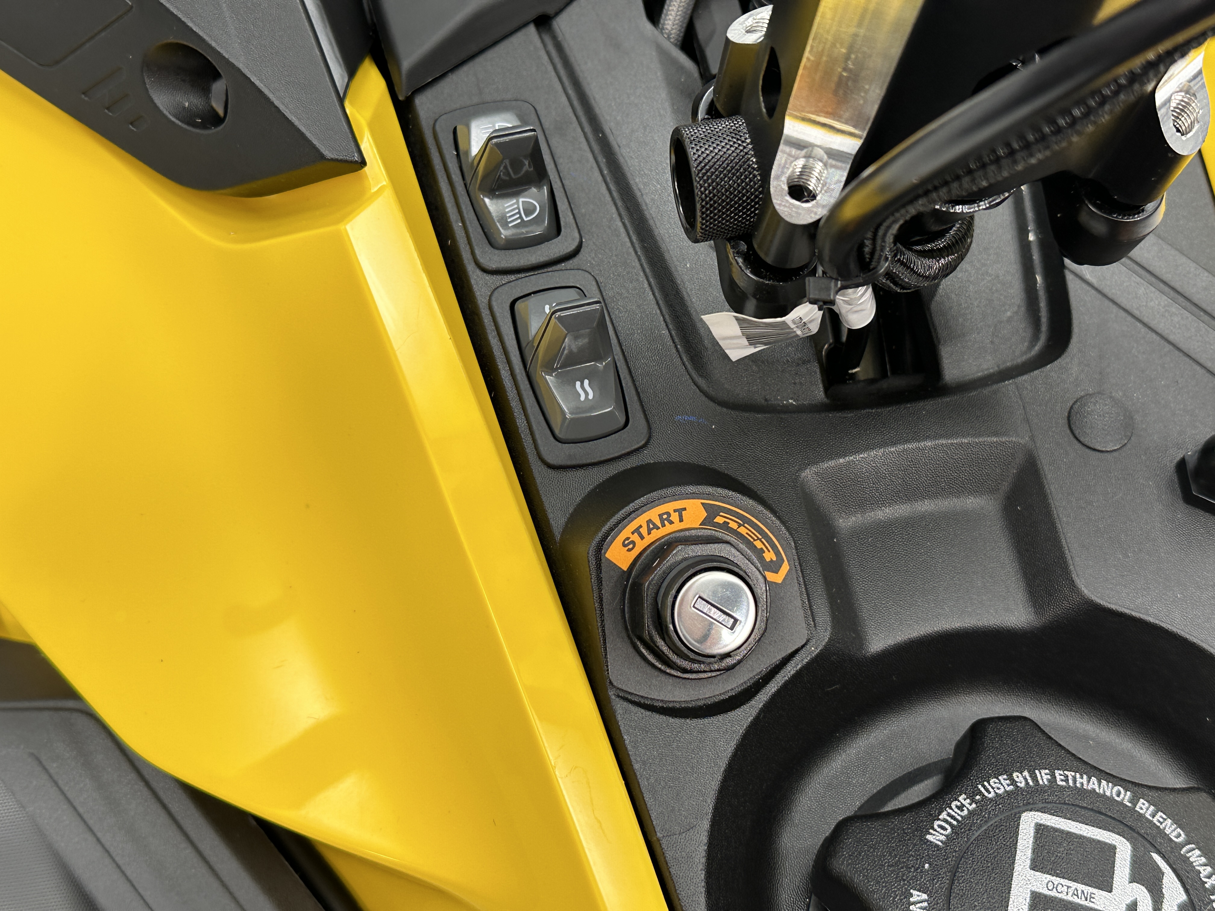 2025 Ski-Doo TUNDRA SPORT 600 EFI Cobra 1.6" E.S. - Photo 9