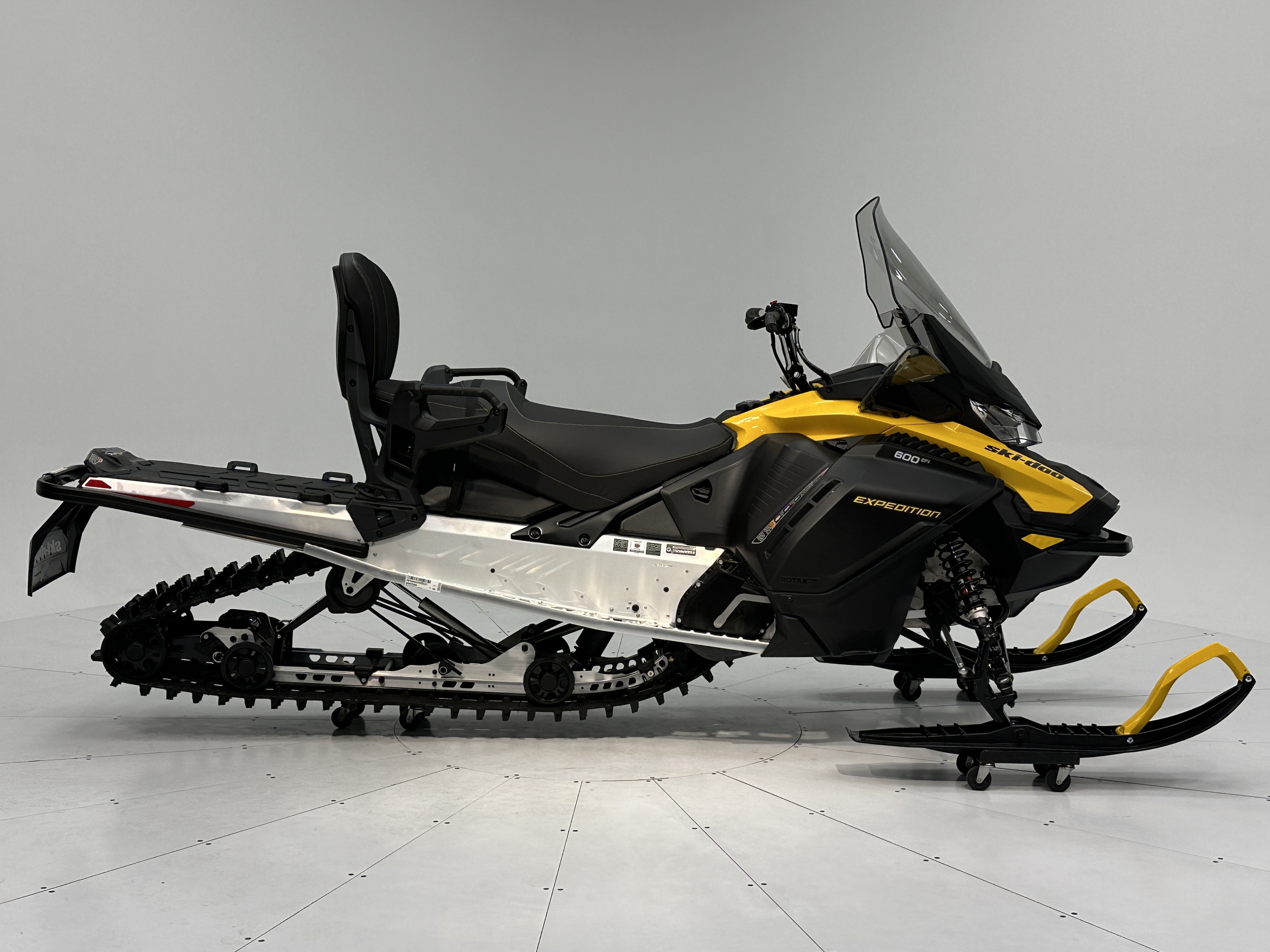 2025 Ski-Doo EXPEDITION SPORT 600 EFI Charger 1.5" E.S.
