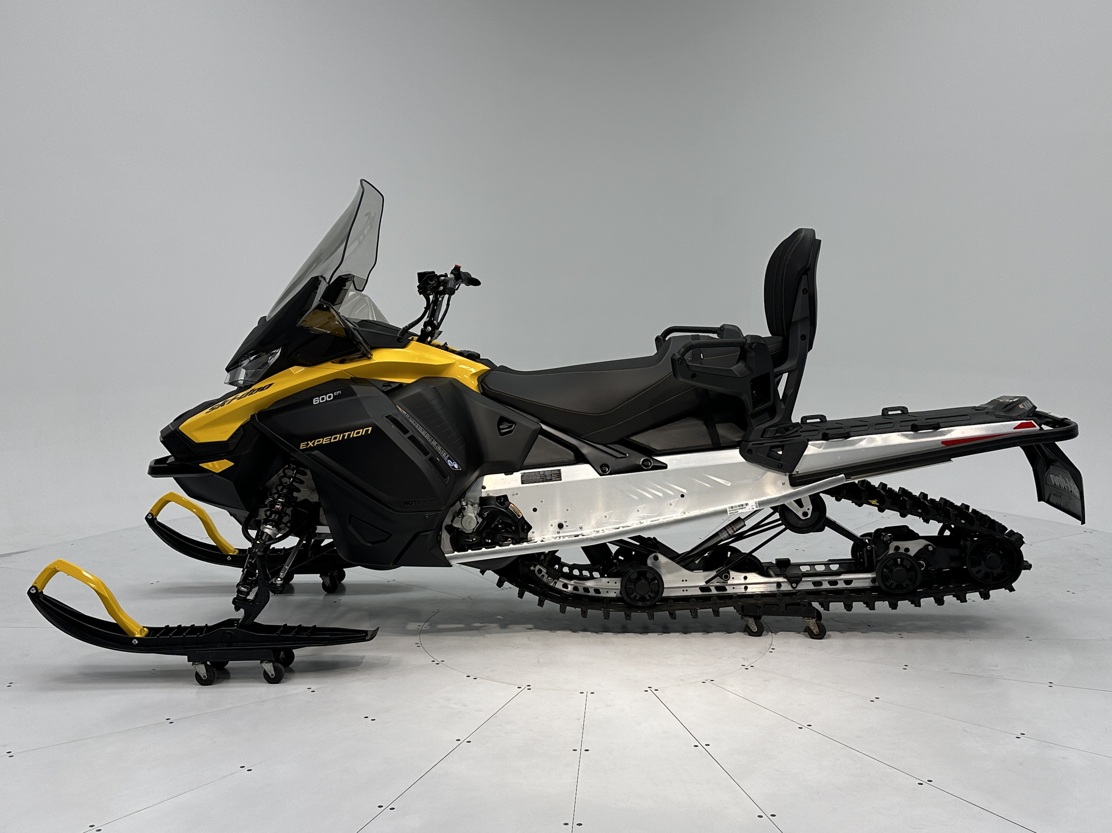 2025 Ski-Doo EXPEDITION SPORT 600 EFI Charger 1.5" E.S. - Photo 3
