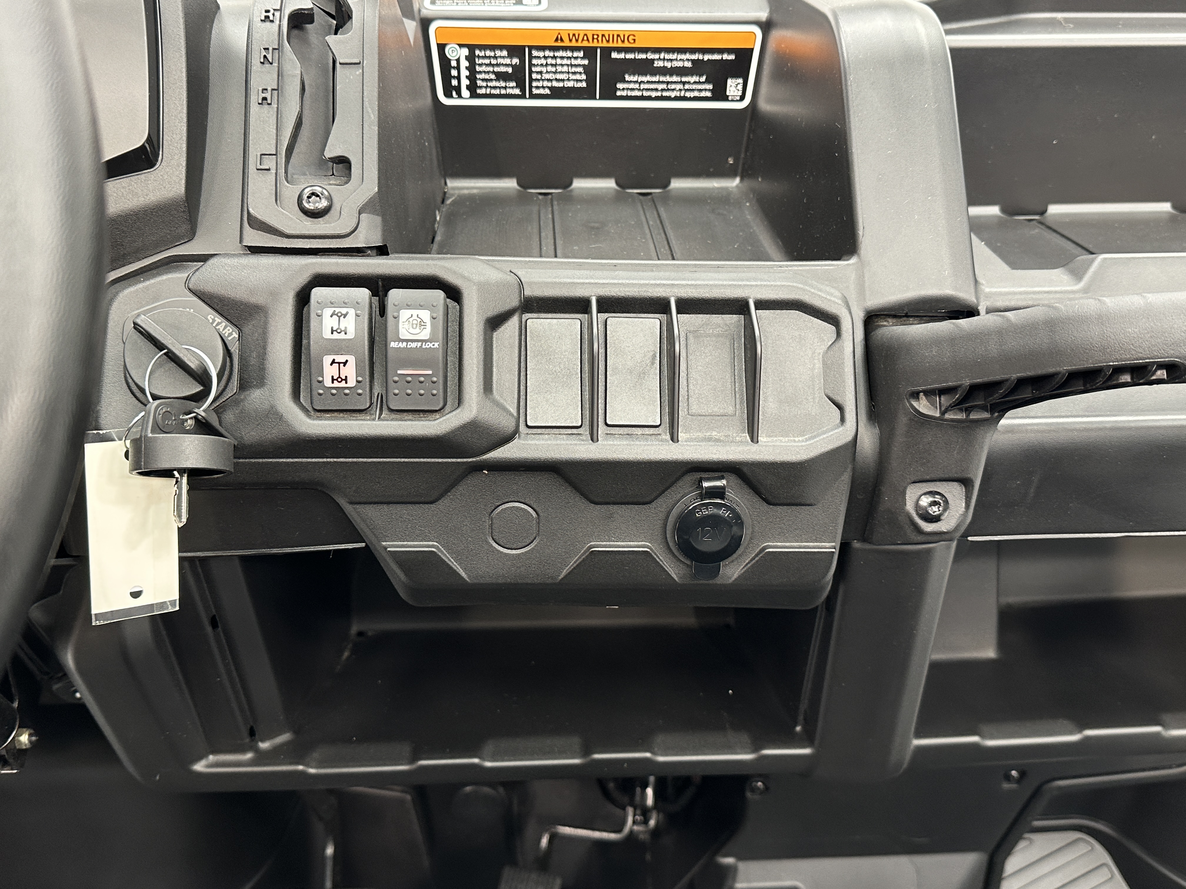 2025 Can-Am Defender DPS HD10 - Photo 8