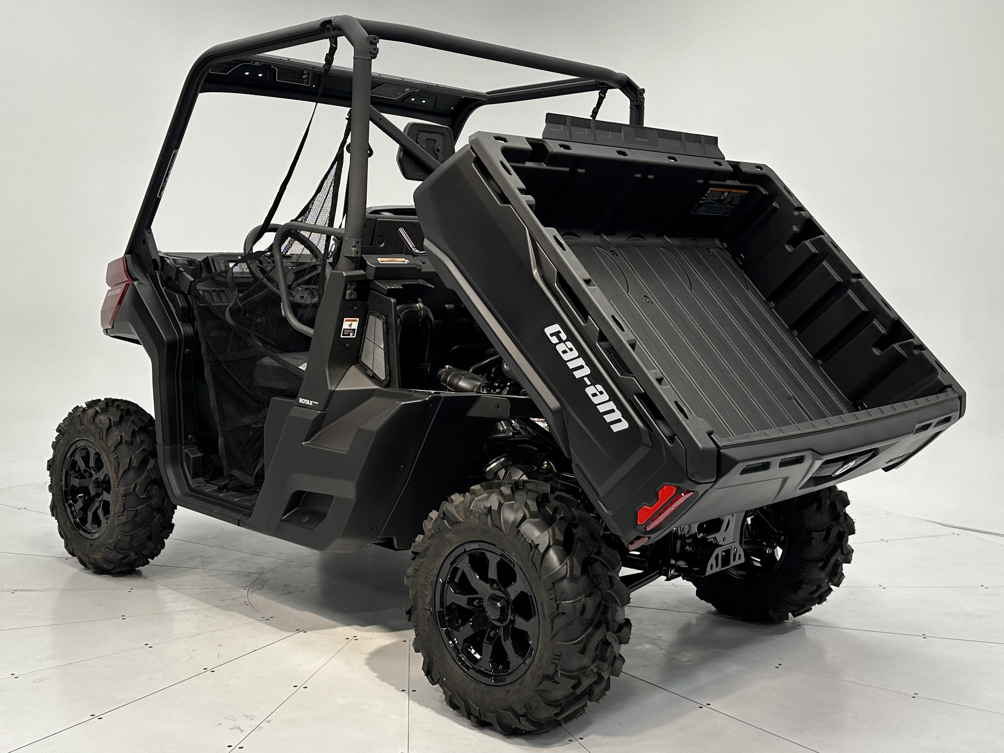 2025 Can-Am Defender DPS HD10 - Photo 11