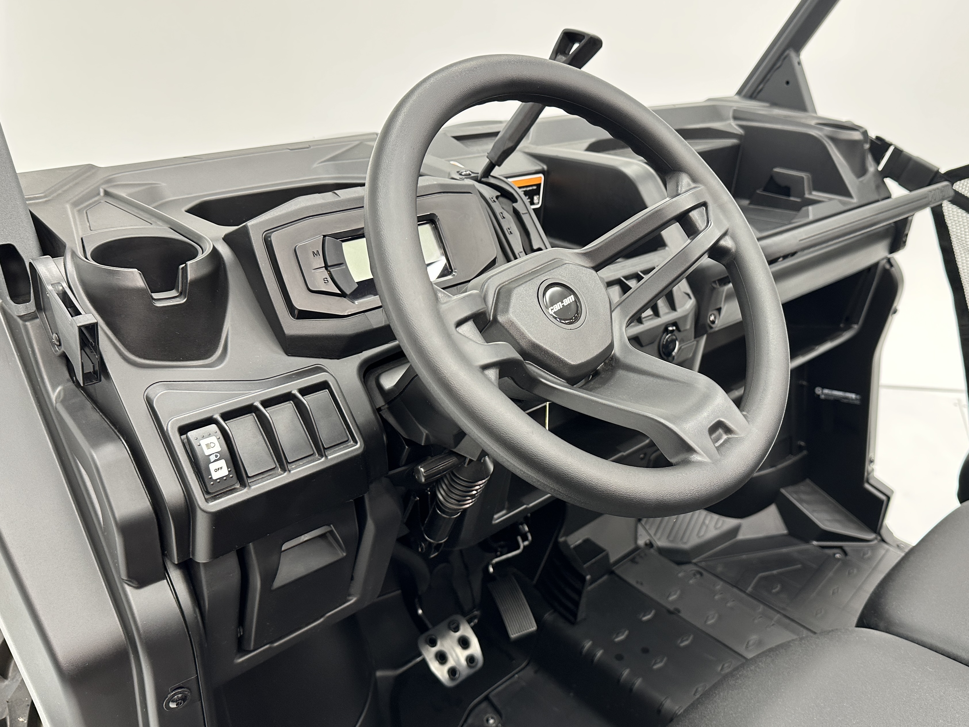 2025 Can-Am Defender MAX DPS HD10 - Photo 5