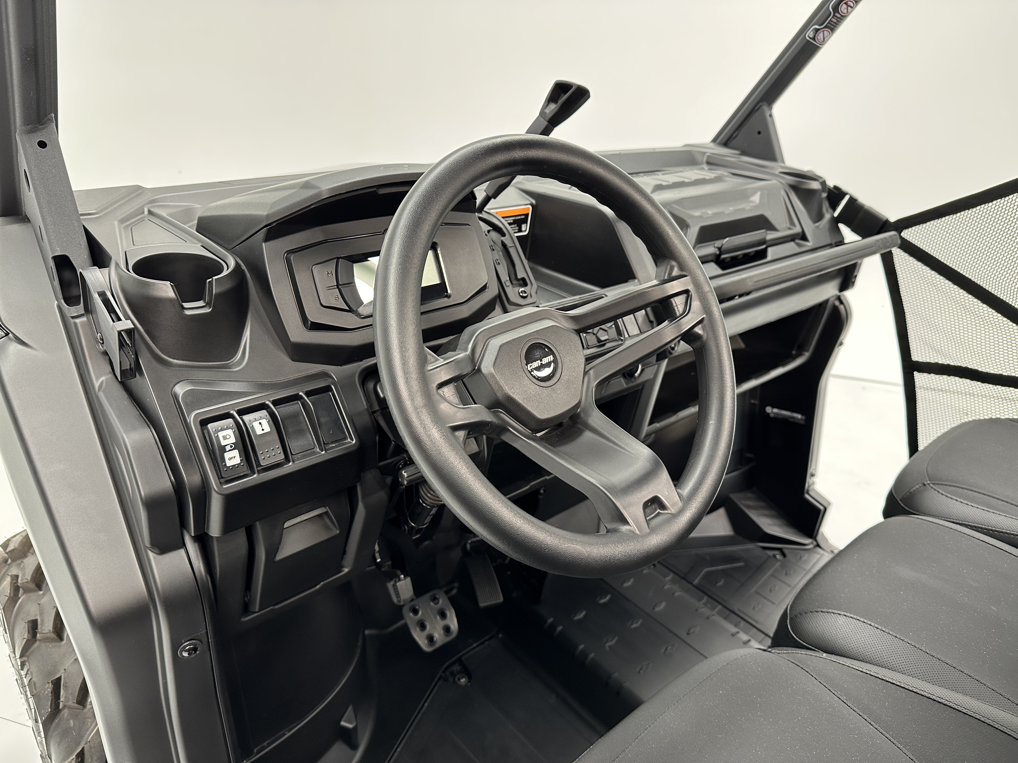 2025 Can-Am Defender XT HD10 Demonstrator - Photo 5