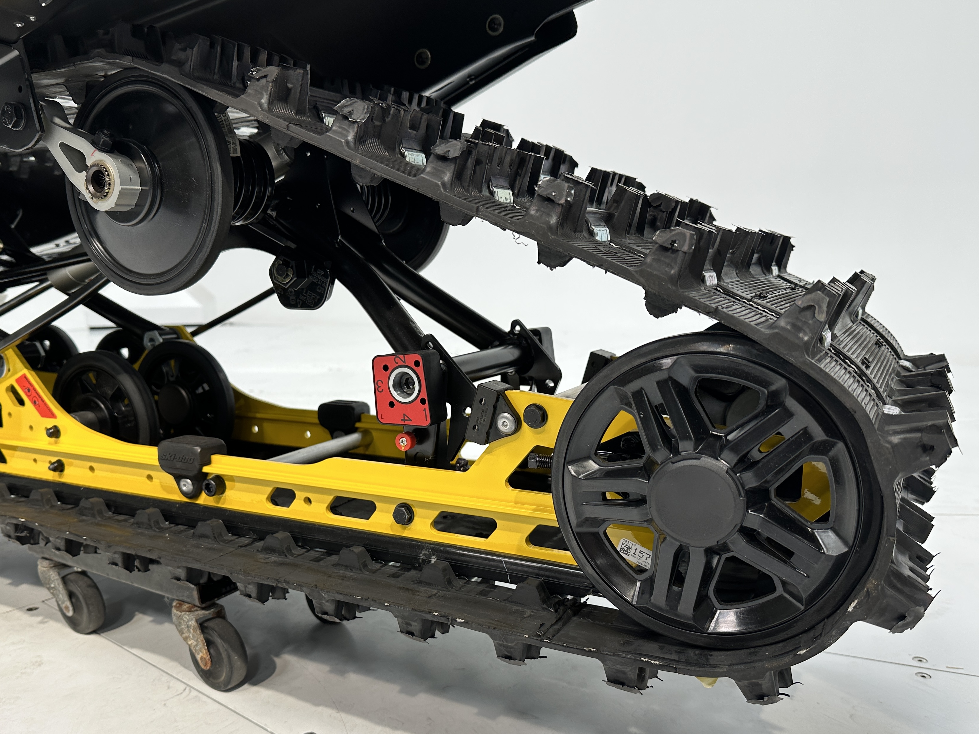2025 Ski-Doo RENEGADE ADRENALINE 900 ACE RipSaw 1.25" E.S. - Photo 11