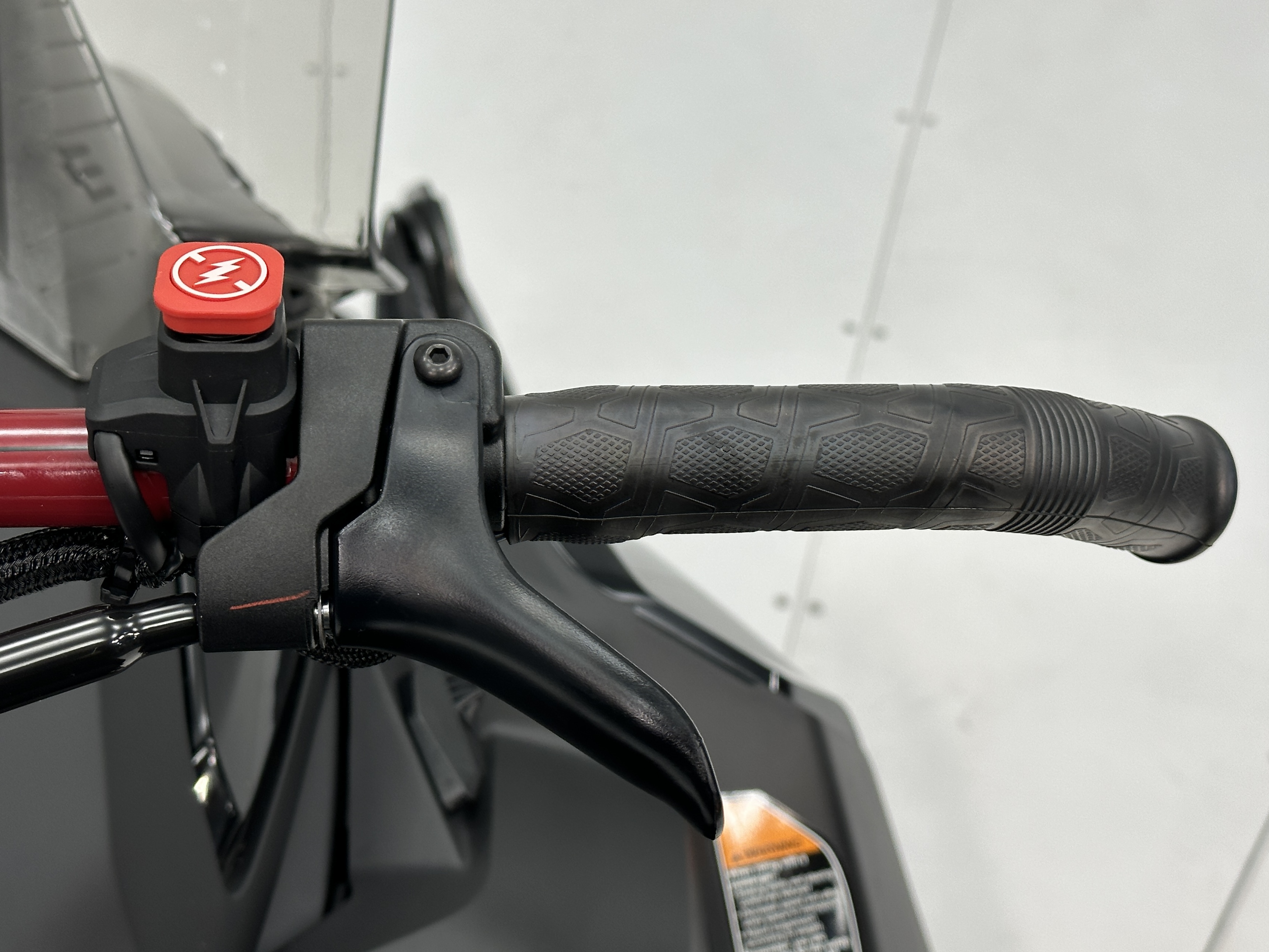2025 Ski-Doo RENEGADE ADR w/ ENDURO Pkg 850 E-TEC Ice Ripper XT 1.25" E.S.  w/ 10.25" Touchscreen - Photo 8