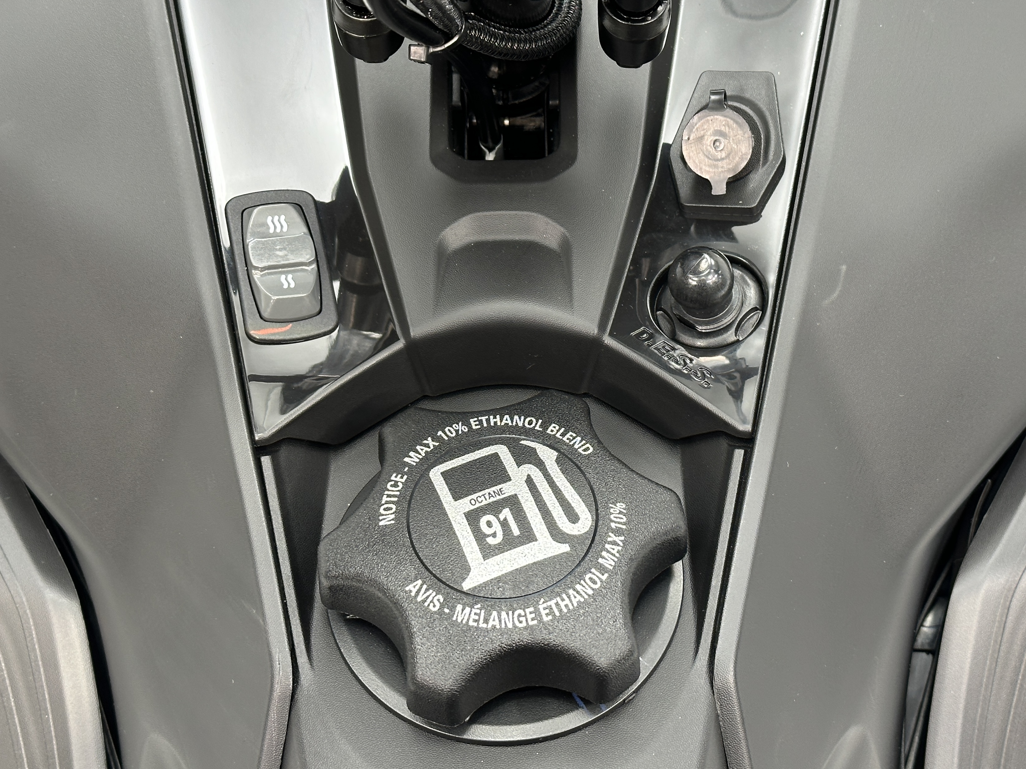 2025 Ski-Doo RENEGADE ADR w/ ENDURO Pkg 850 E-TEC Ice Ripper XT 1.25" E.S.  w/ 10.25" Touchscreen - Photo 9