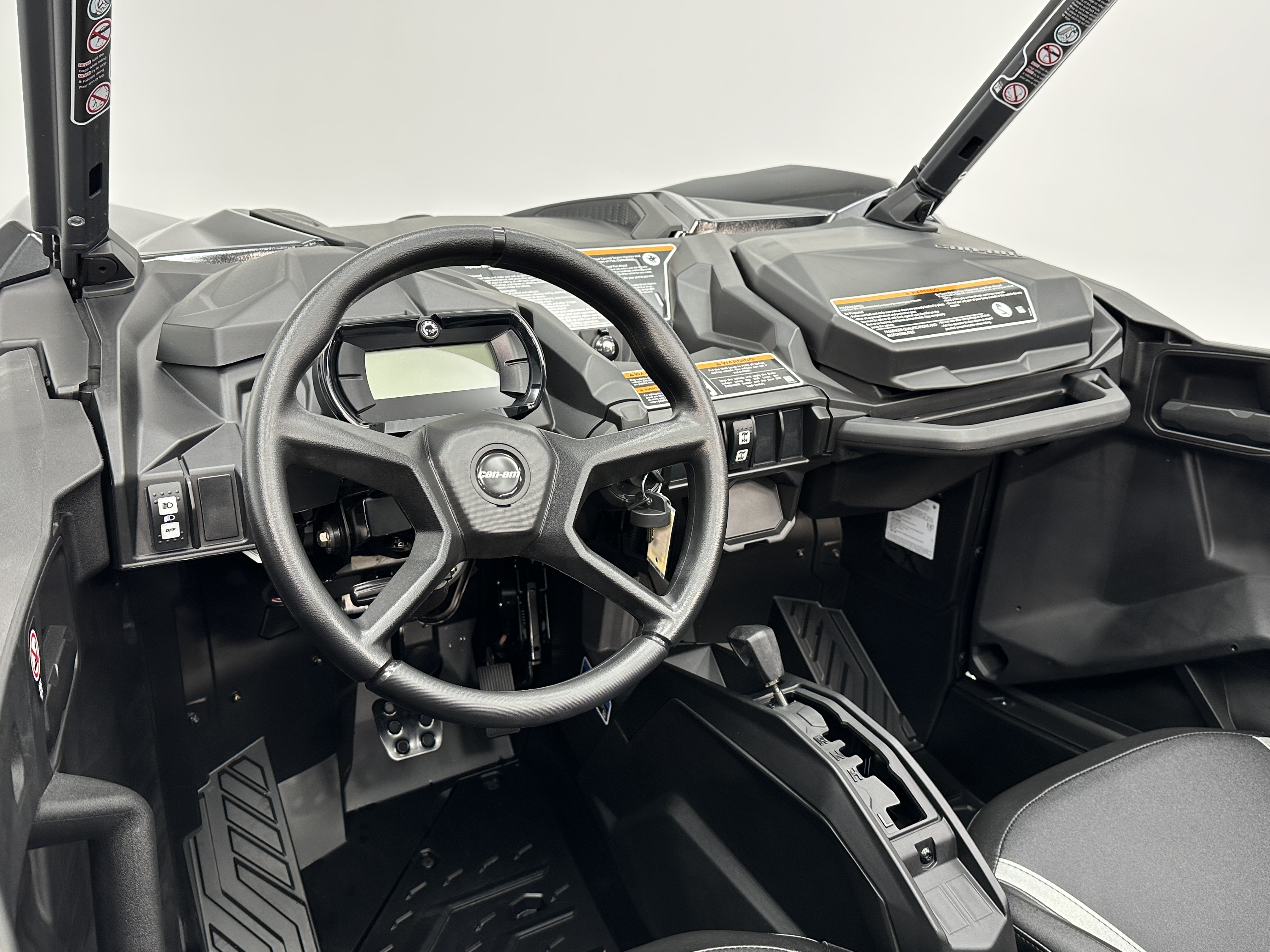2025 Can-Am Maverick Sport MAX DPS 1000R Demonstrator - Photo 5