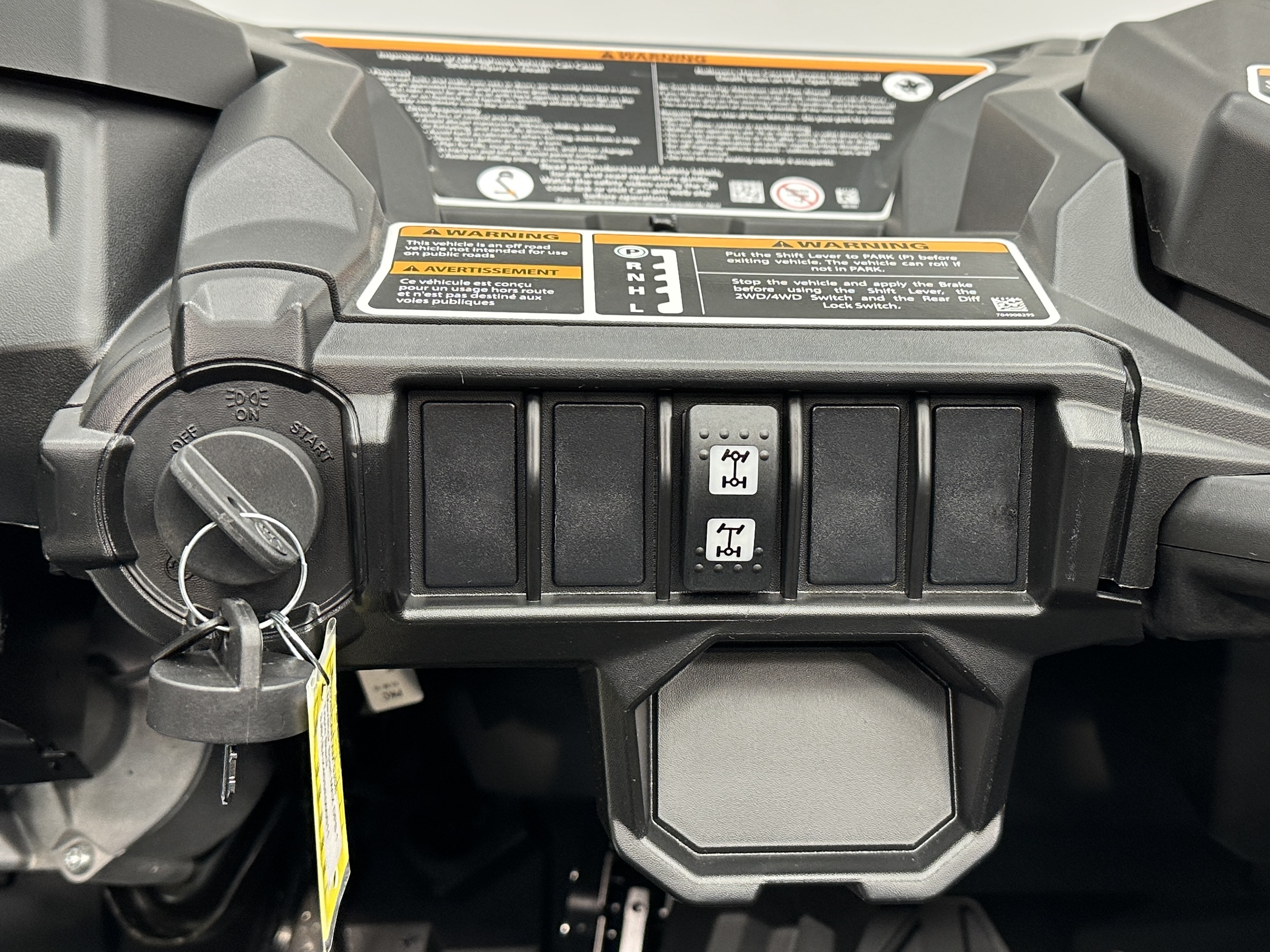 2025 Can-Am Maverick Sport MAX DPS 1000R Demonstrator - Photo 8