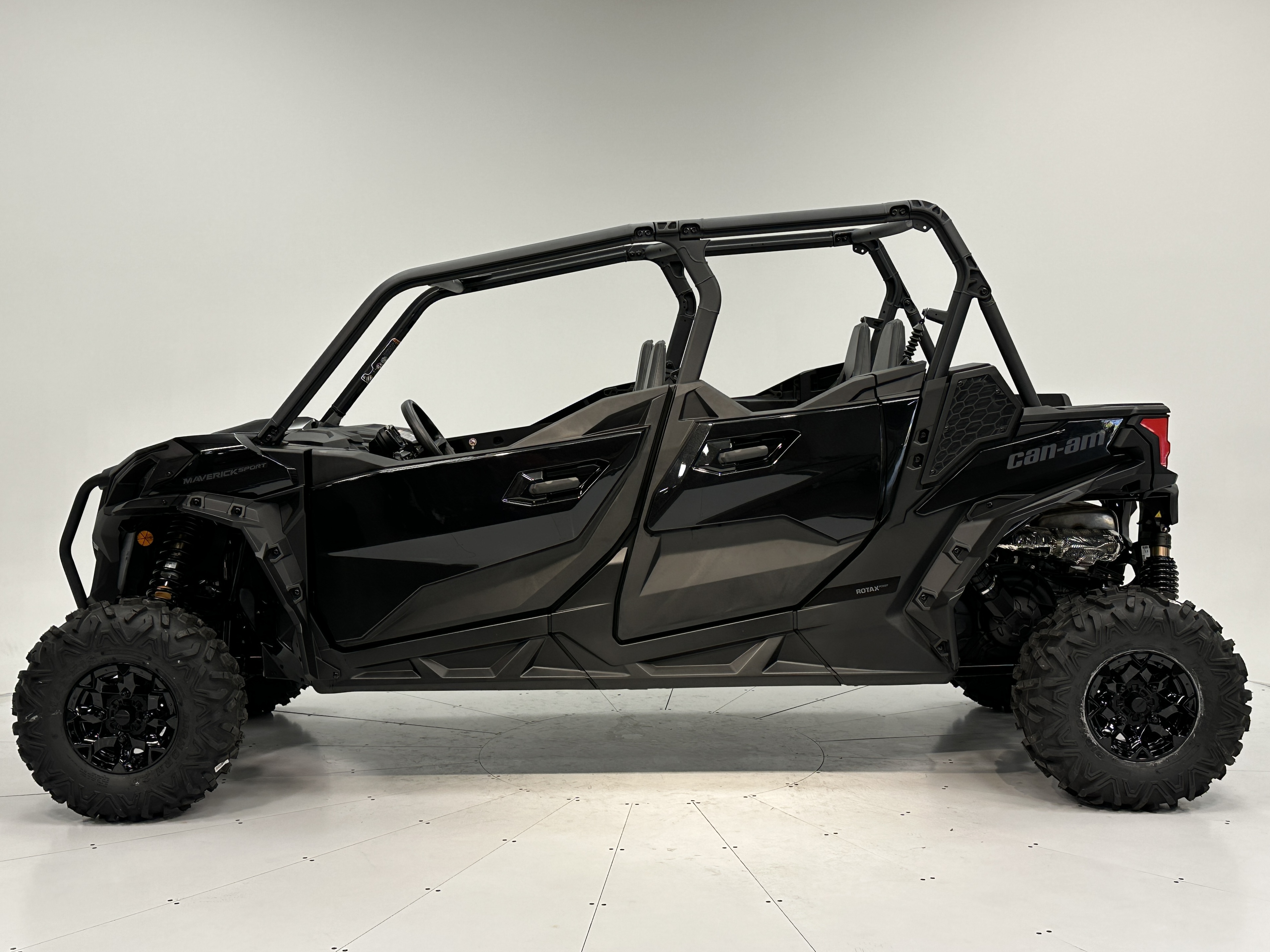 2025 Can-Am Maverick Sport MAX DPS 1000R Demonstrator - Photo 3
