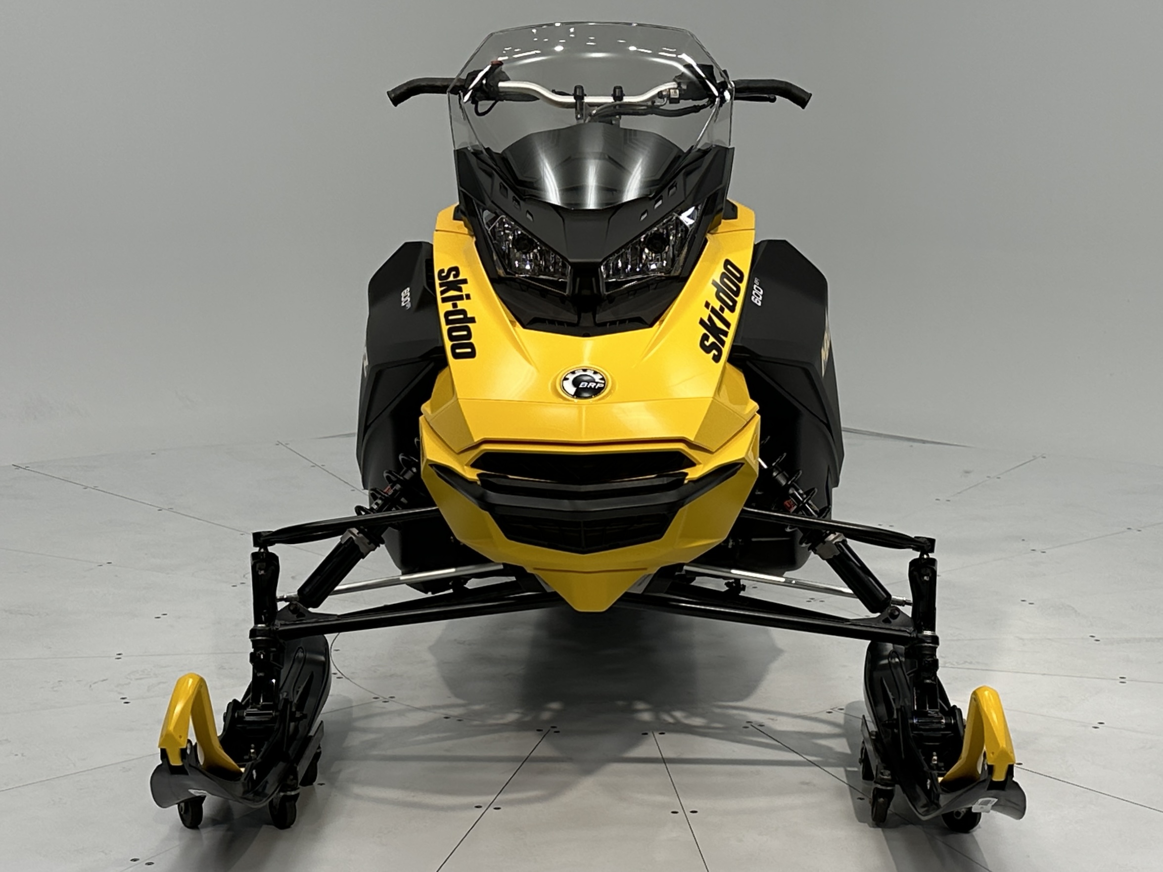 2025 Ski-Doo MXZ SPORT 137 600 EFI RipSaw 1.25" E.S. - Photo 4