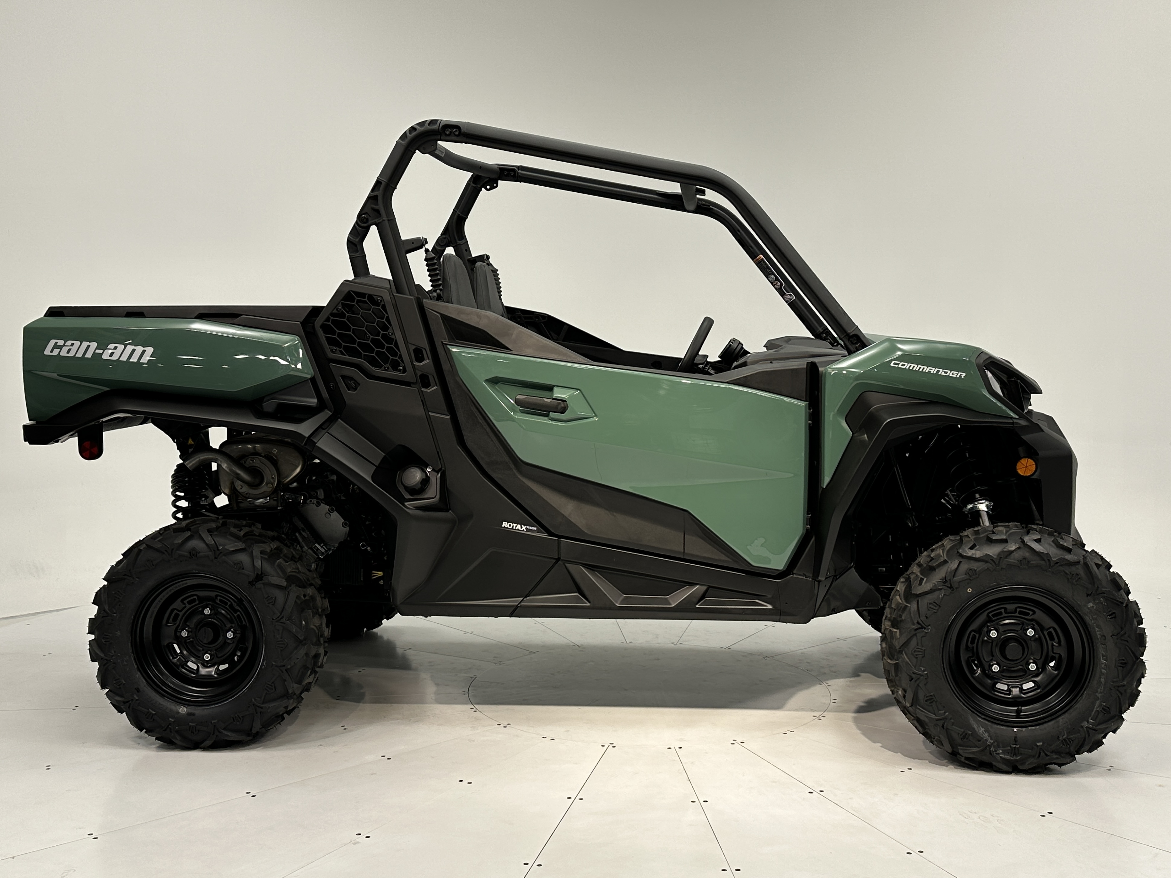 2025 Can-Am Commander DPS 1000R