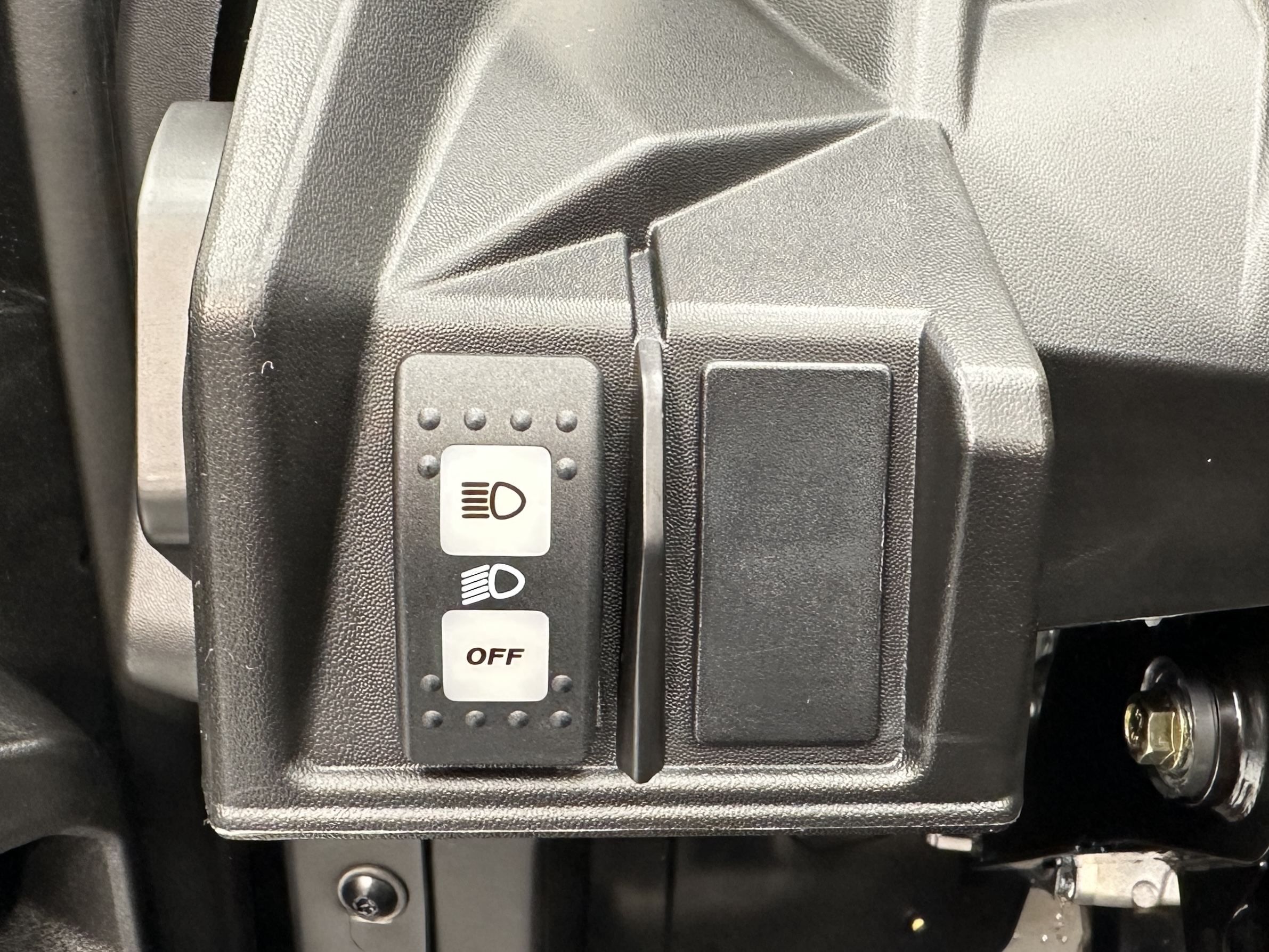 2025 Can-Am Commander DPS 1000R - Photo 9