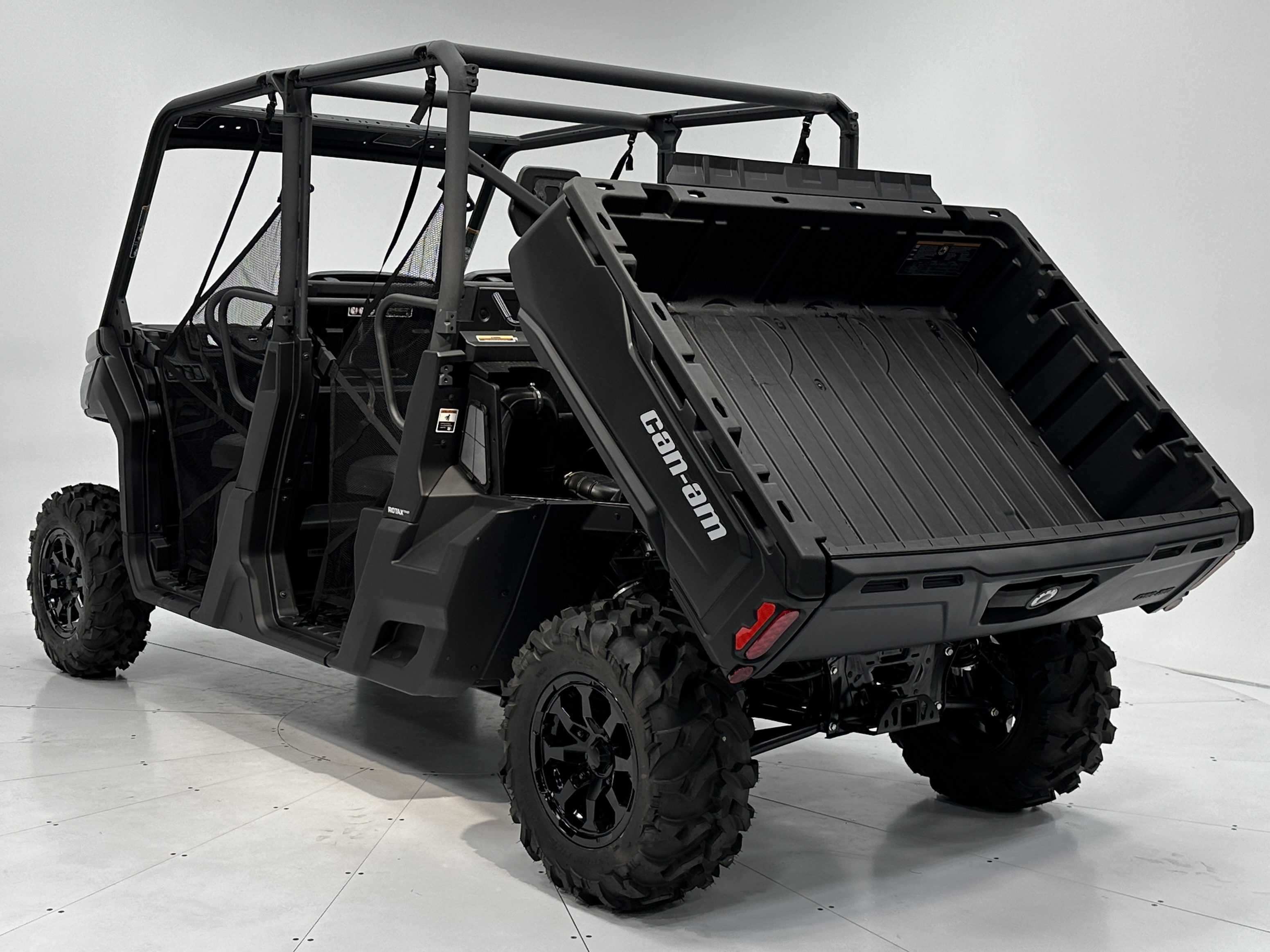 2025 Can-Am Defender MAX DPS HD10 - Photo 11