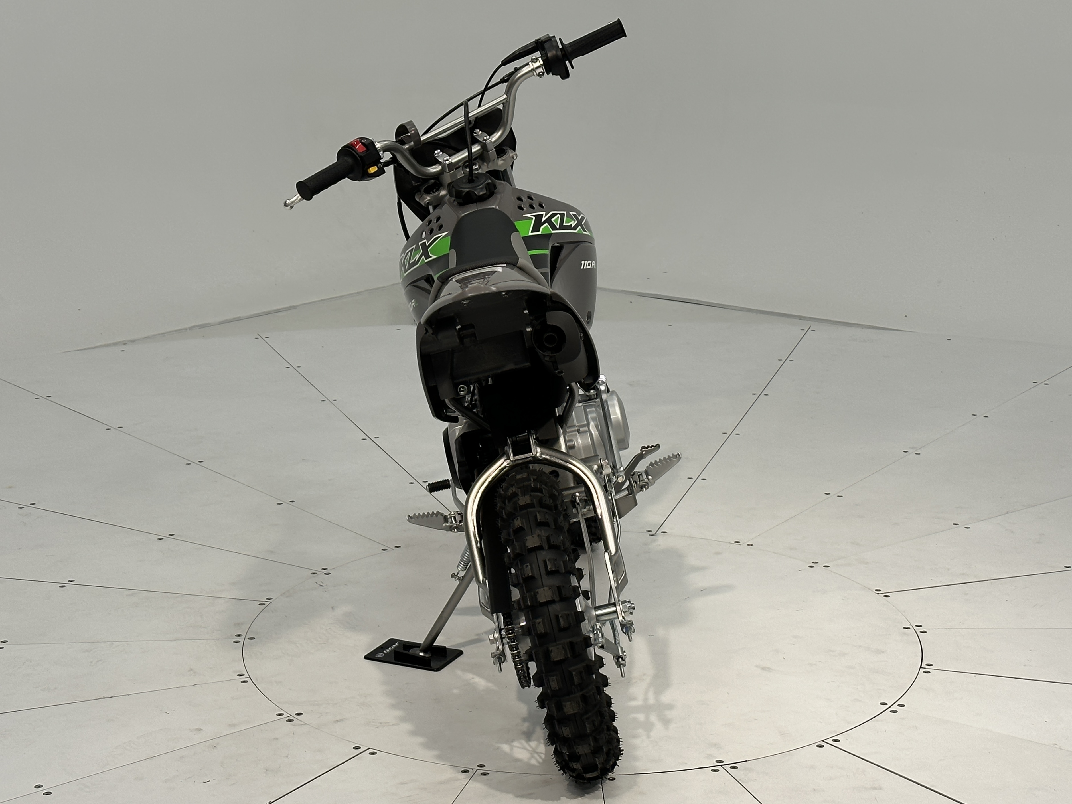 2025 Kawasaki KLX 110R L - Photo 2