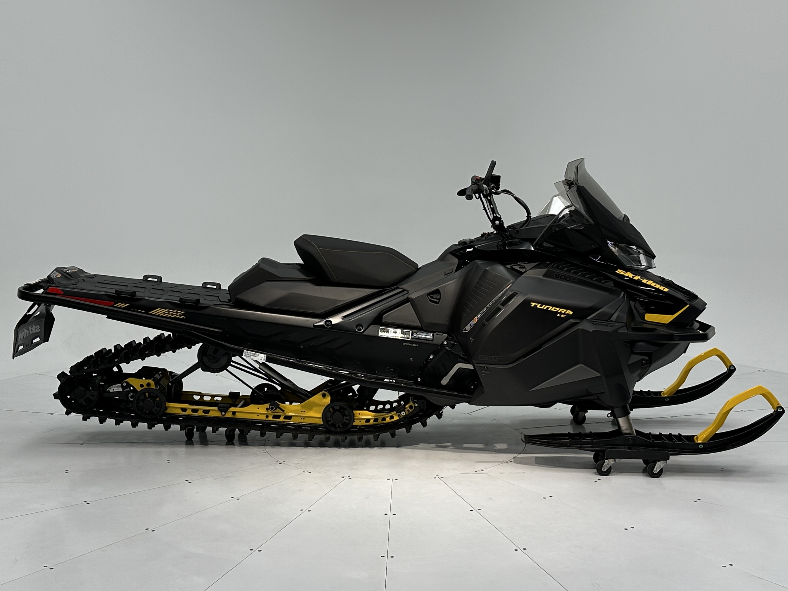 2025 Ski-Doo TUNDRA LE 600 EFI Charger 1.5" E.S.