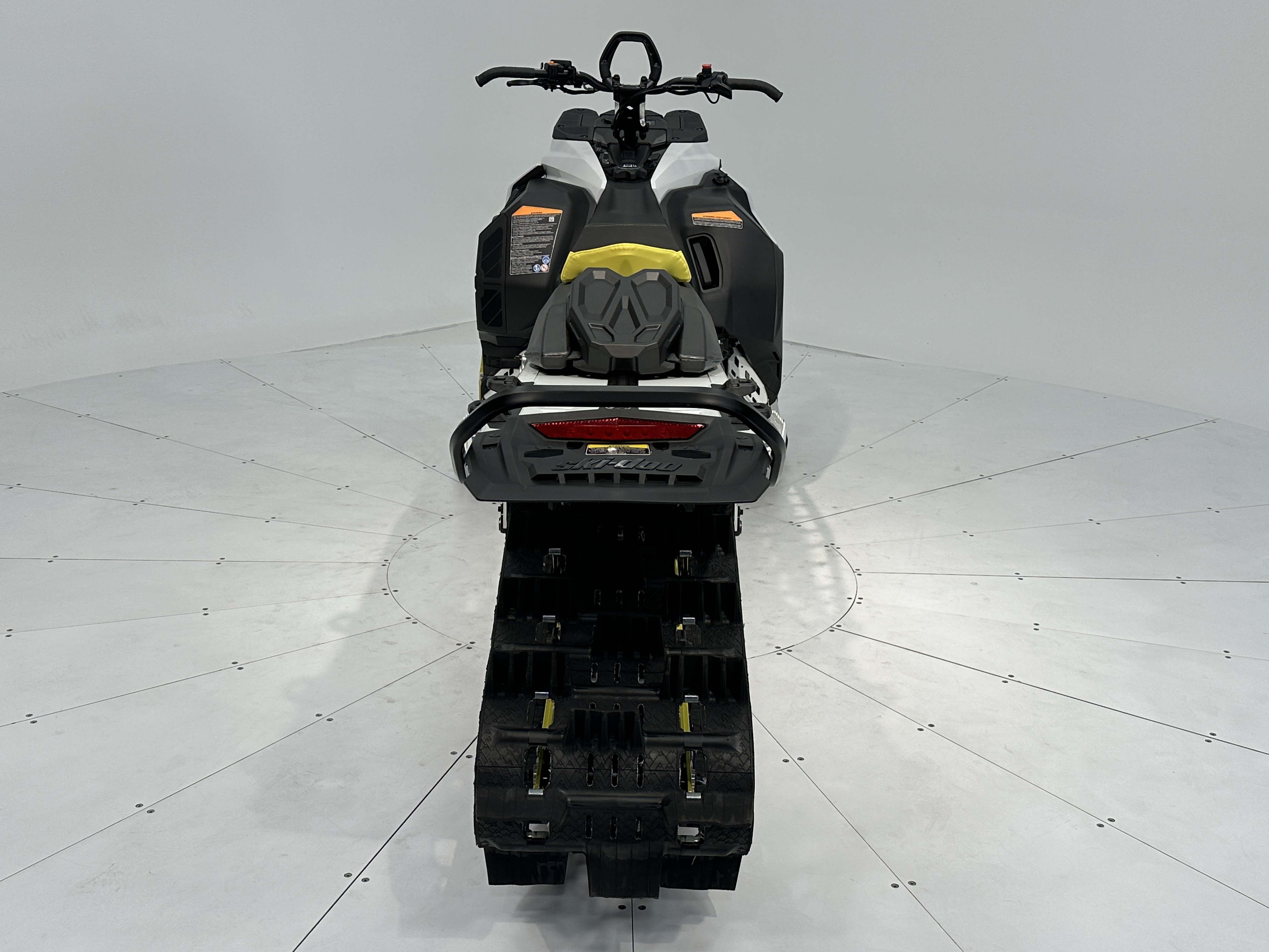 2025 Ski-Doo SUMMIT ADR w/ EDGE Pkg 154 850 E-TEC PowderMax X-Light FlexEdge 3.0" SHOT - Photo 2