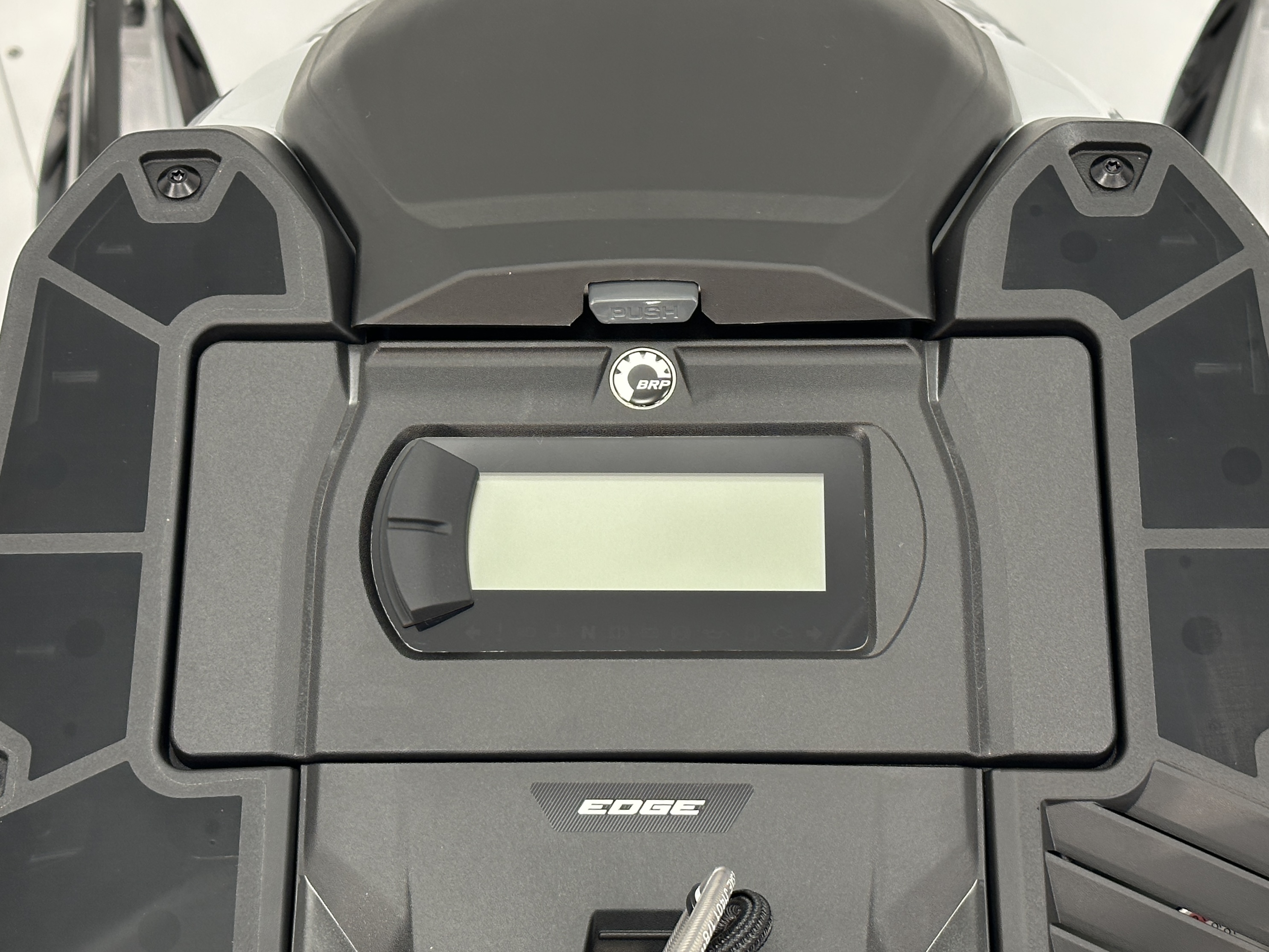 2025 Ski-Doo SUMMIT ADR w/ EDGE Pkg 154 850 E-TEC PowderMax X-Light FlexEdge 3.0" SHOT - Photo 6