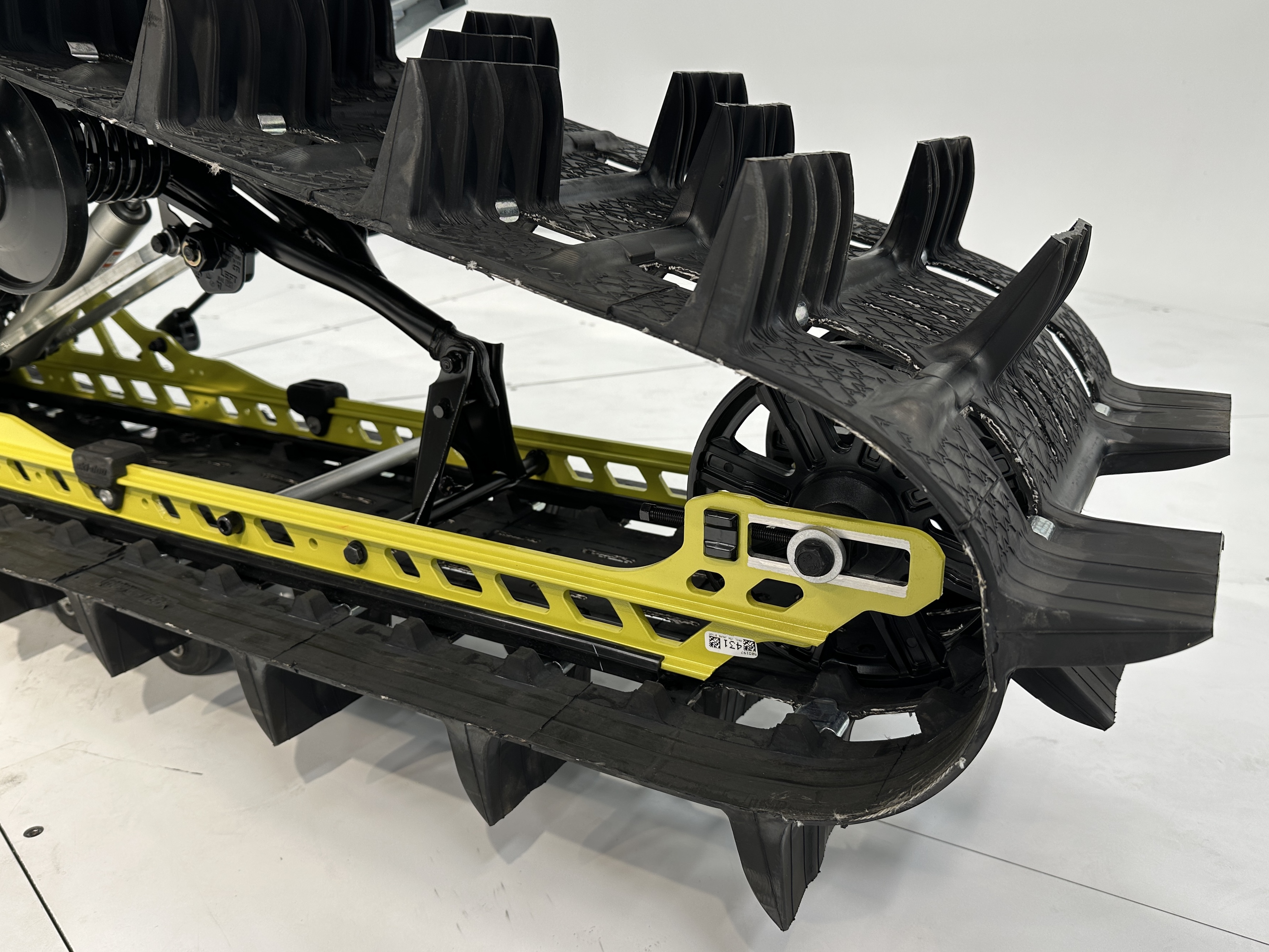 2025 Ski-Doo SUMMIT ADR w/ EDGE Pkg 154 850 E-TEC PowderMax X-Light FlexEdge 3.0" SHOT - Photo 10