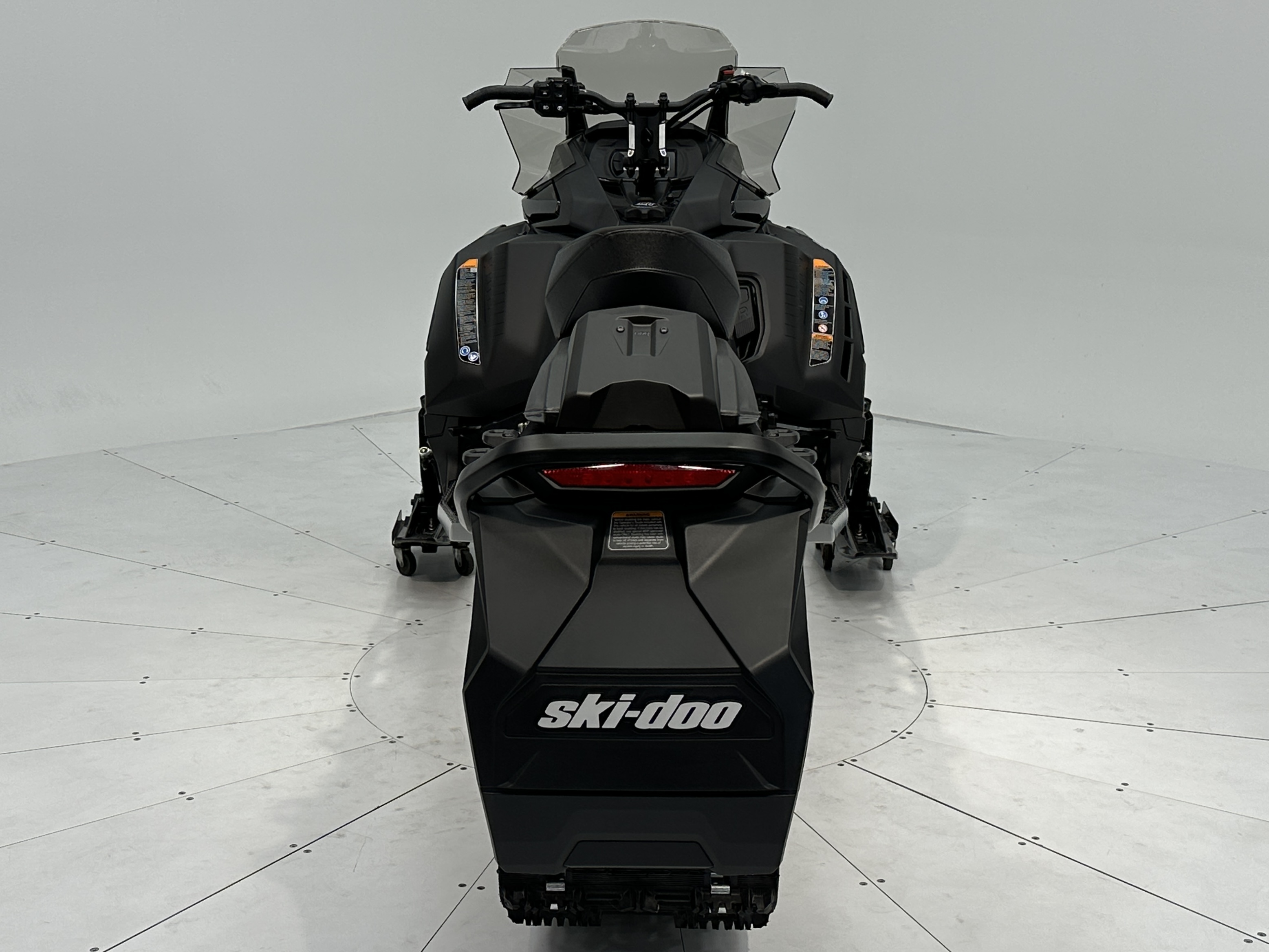 2025 Ski-Doo RENEGADE ADRENALINE 900 ACE RipSaw 1.25" E.S. - Photo 2
