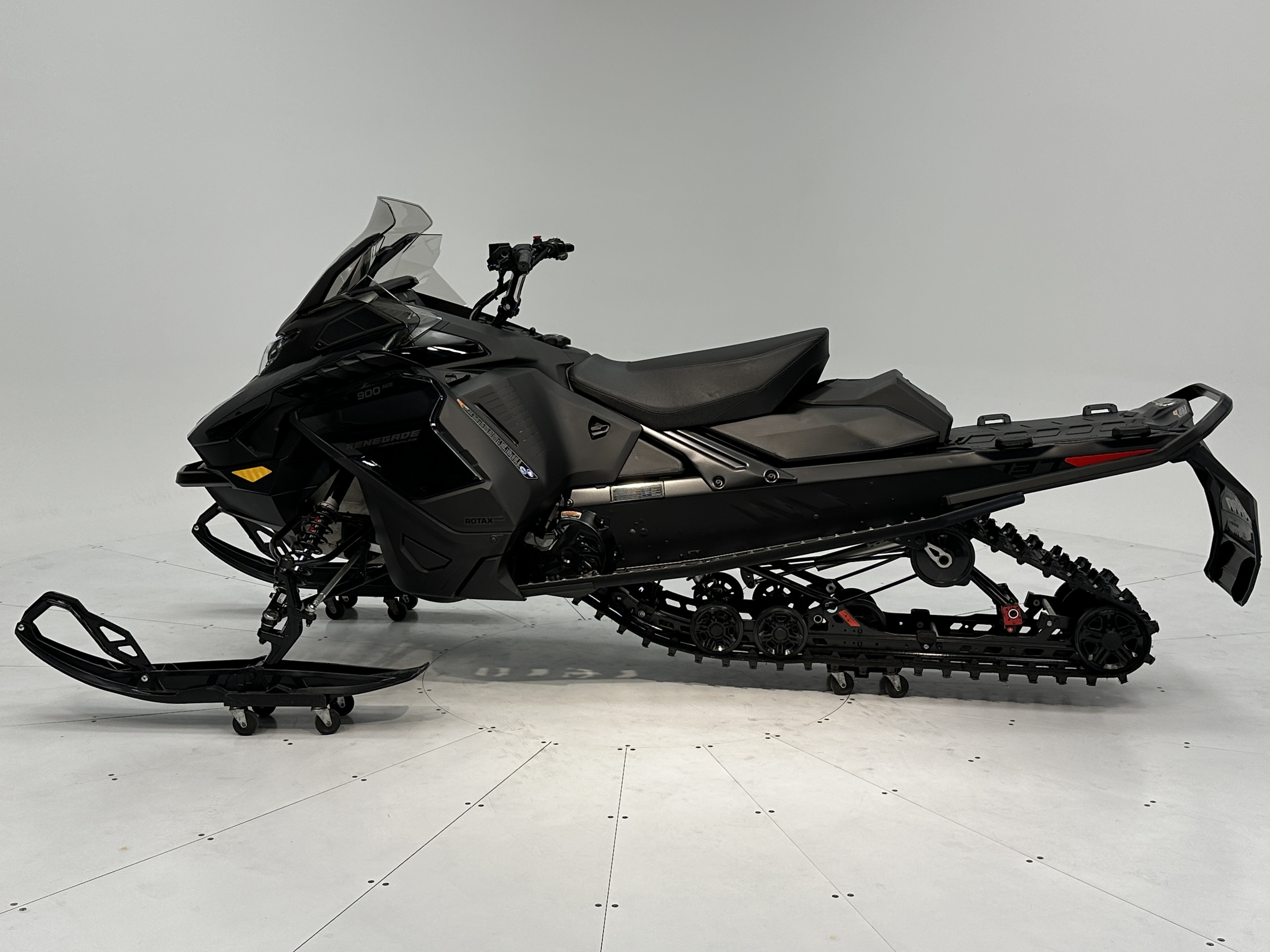 2025 Ski-Doo RENEGADE ADRENALINE 900 ACE RipSaw 1.25" E.S. - Photo 3