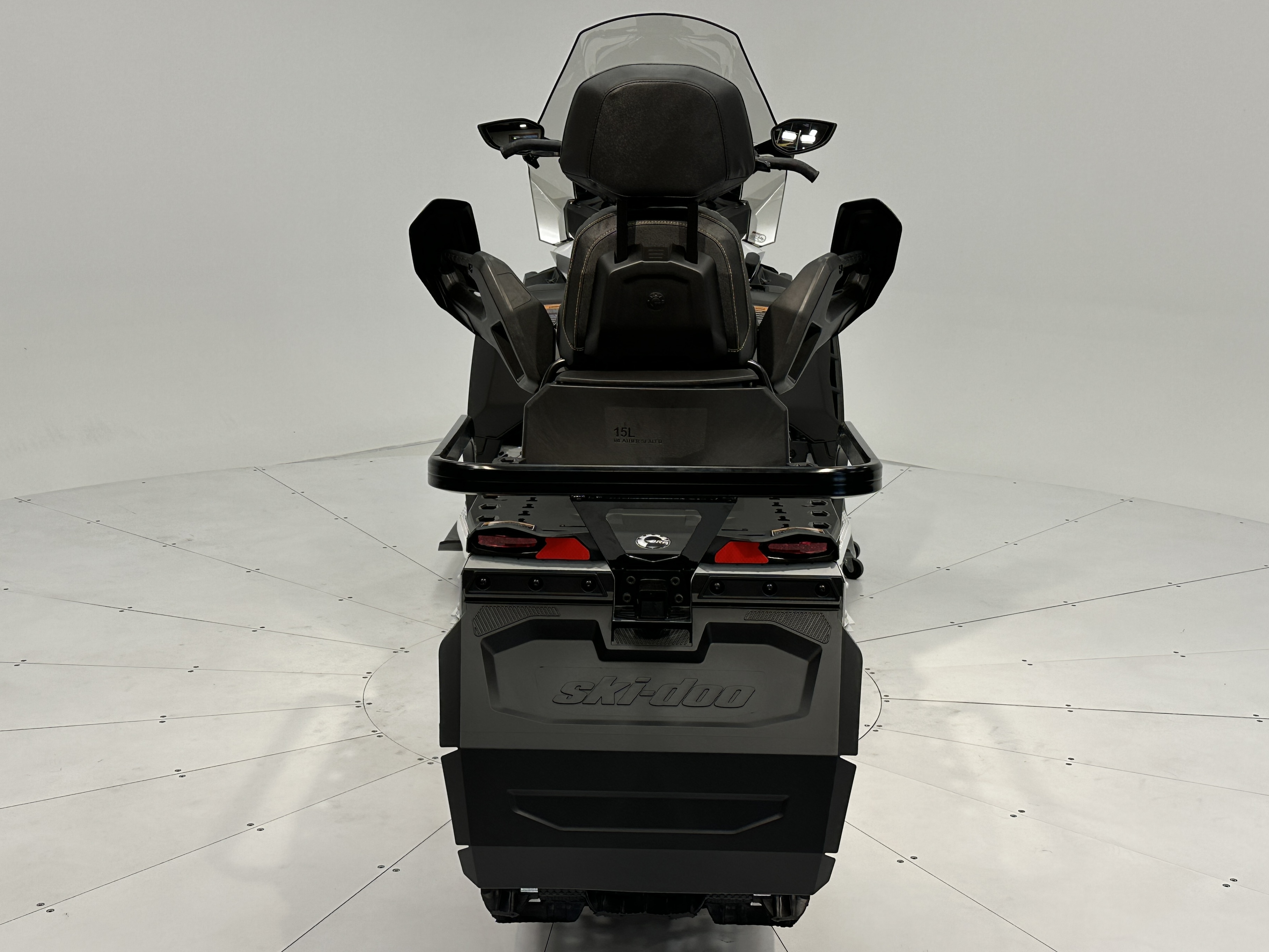 2025 Ski-Doo EXPEDITION LE 20" 900 ACE Silent Cobra 1.5" E.S. - Photo 2