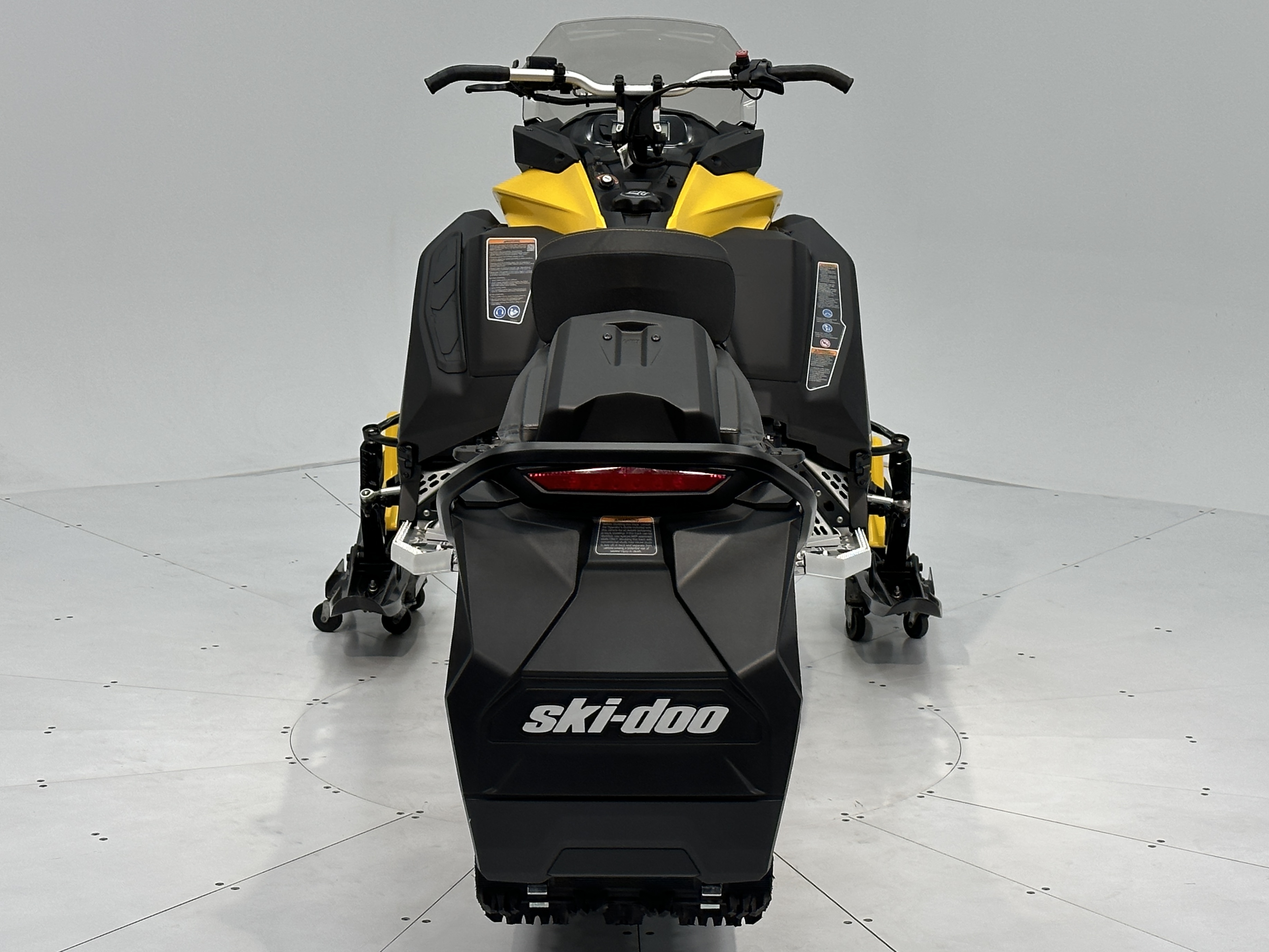 2025 Ski-Doo MXZ SPORT 129 600 EFI RipSaw 1.25" E.S. - Photo 2