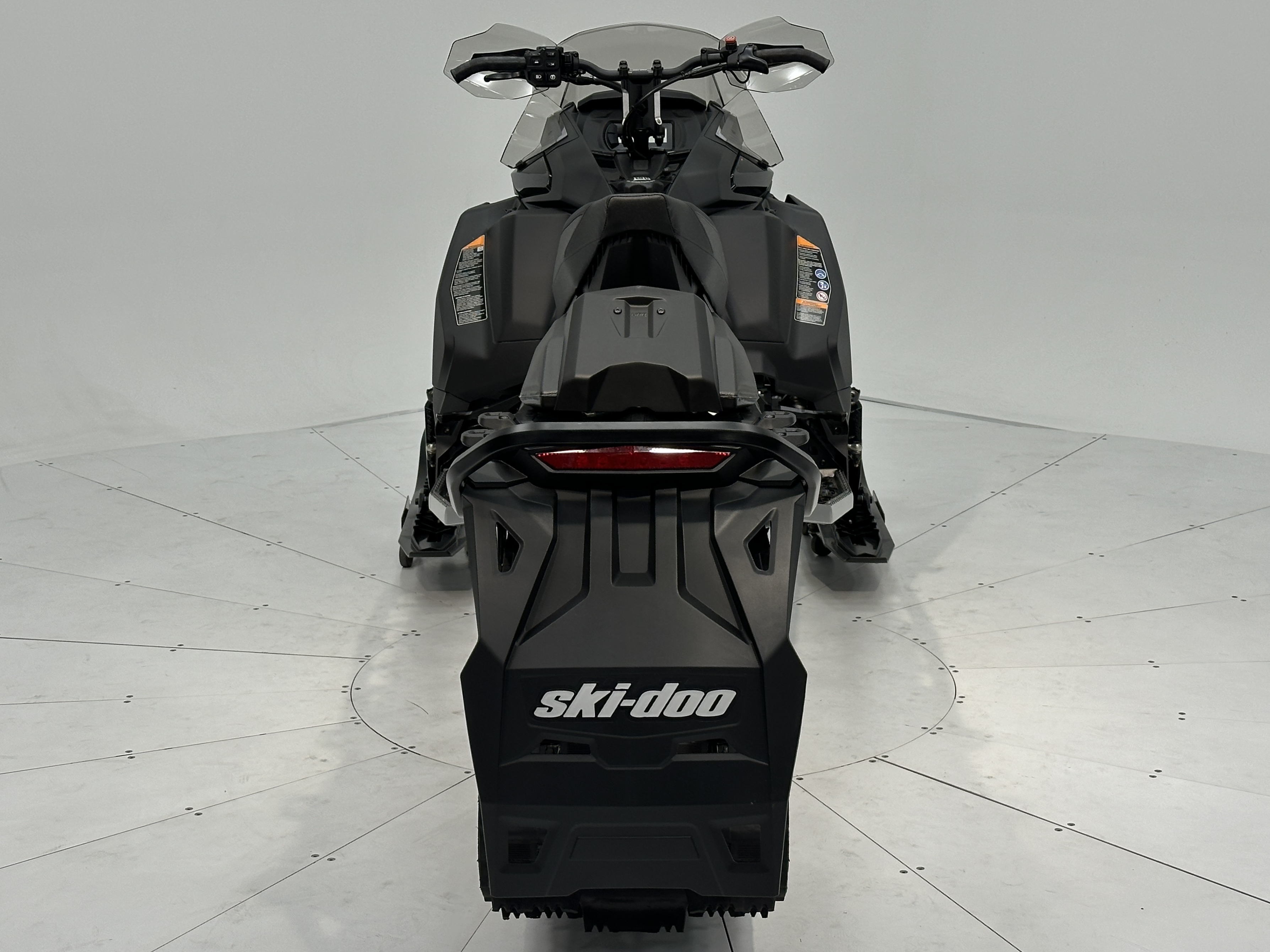 2025 Ski-Doo BACKCOUNTRY ADRENALINE 600R E-TEC PowderMax 2.0" E.S. - Photo 2