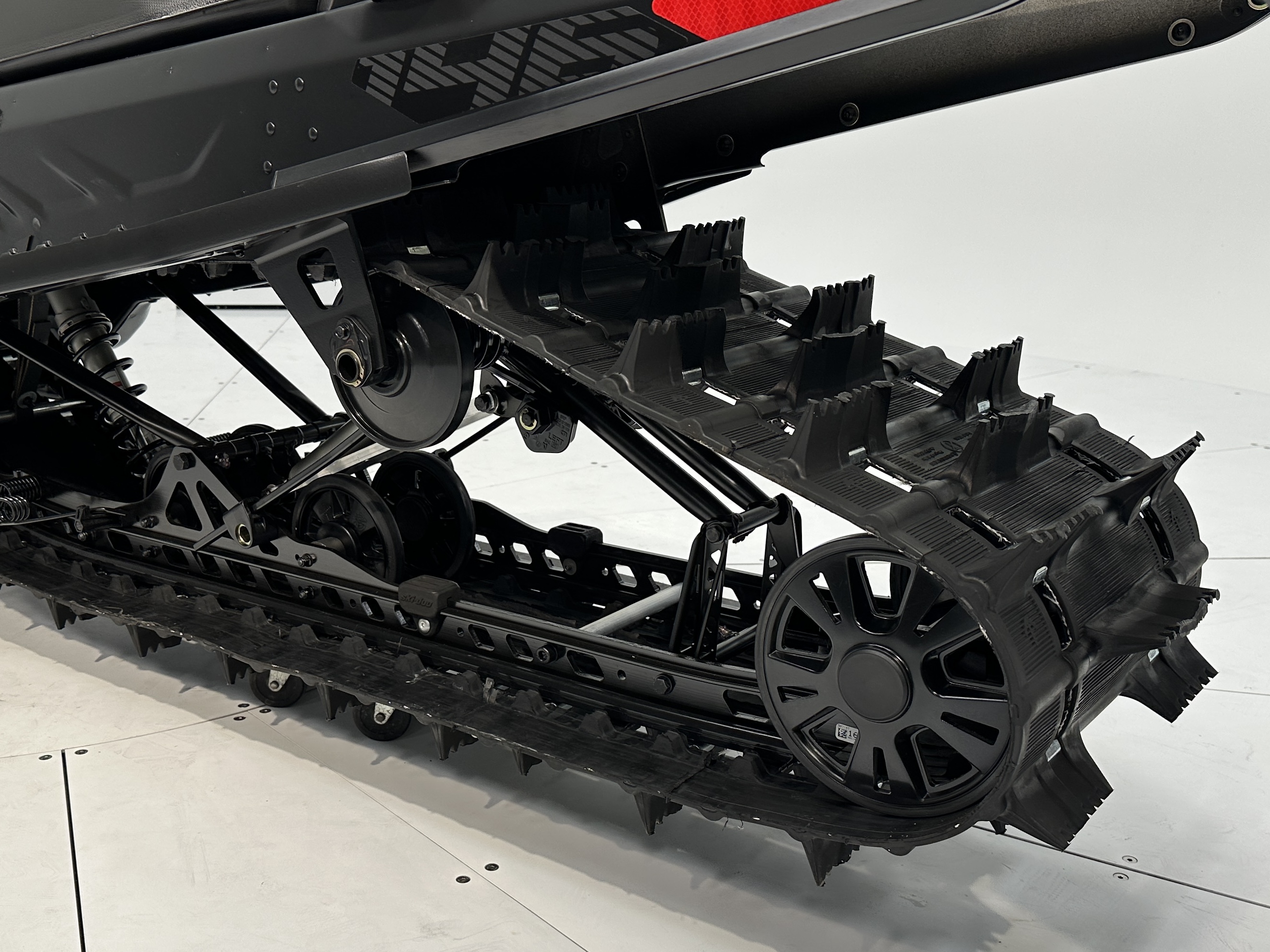2025 Ski-Doo BACKCOUNTRY ADRENALINE 600R E-TEC PowderMax 2.0" E.S. - Photo 9