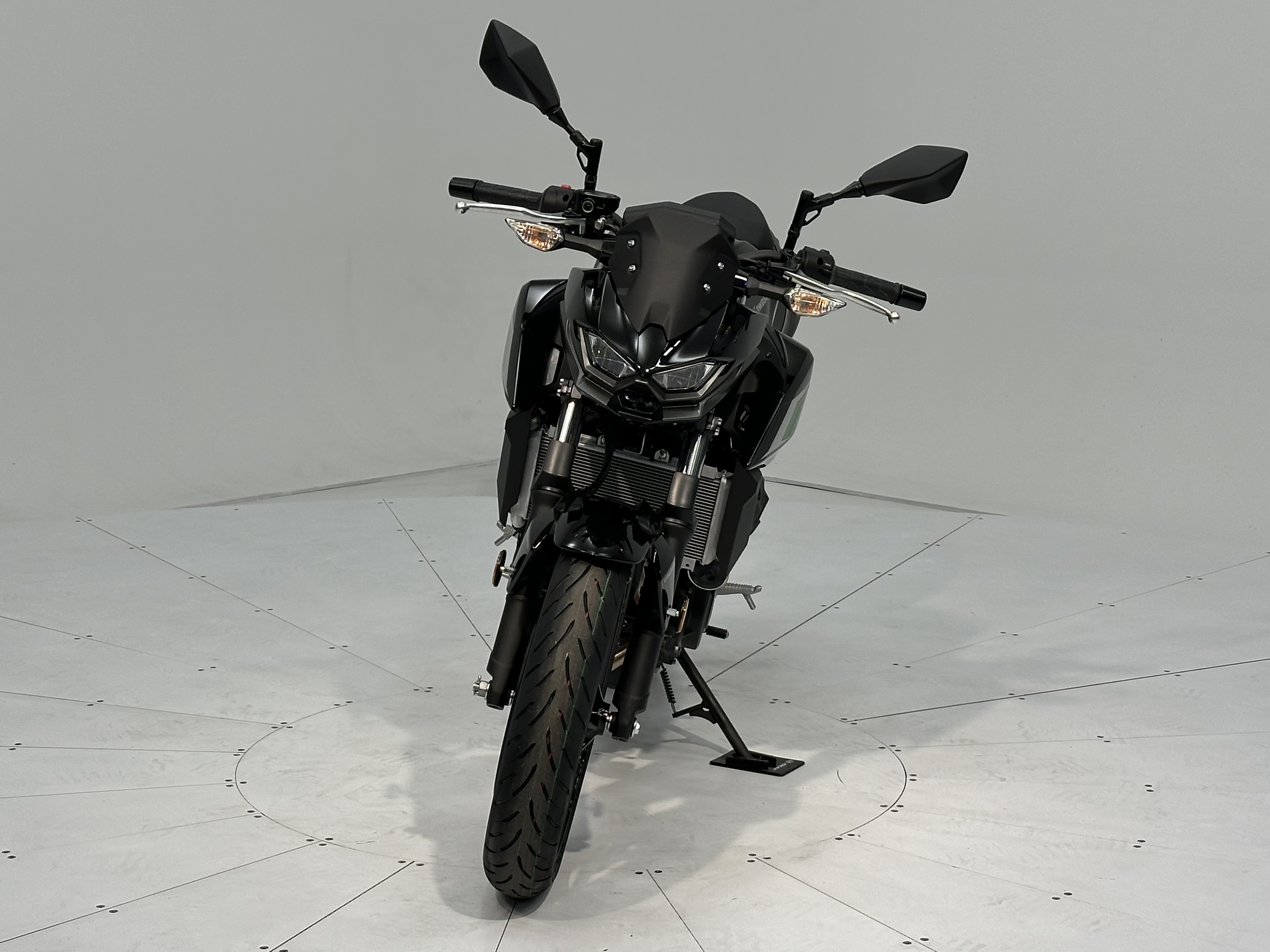 2025 Kawasaki Z500 ABS - Photo 4