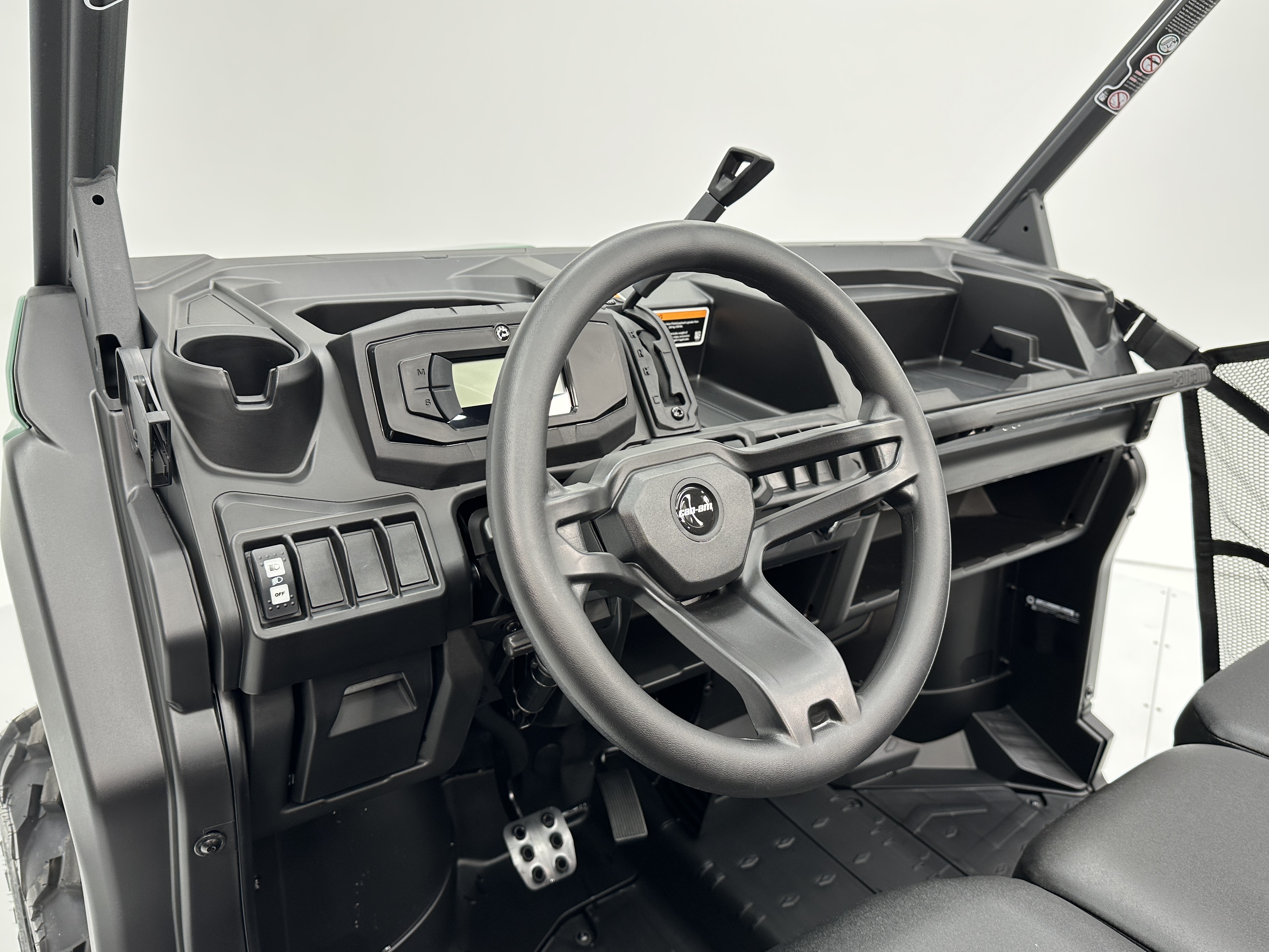 2025 Can-Am Defender DPS HD10 - Photo 5