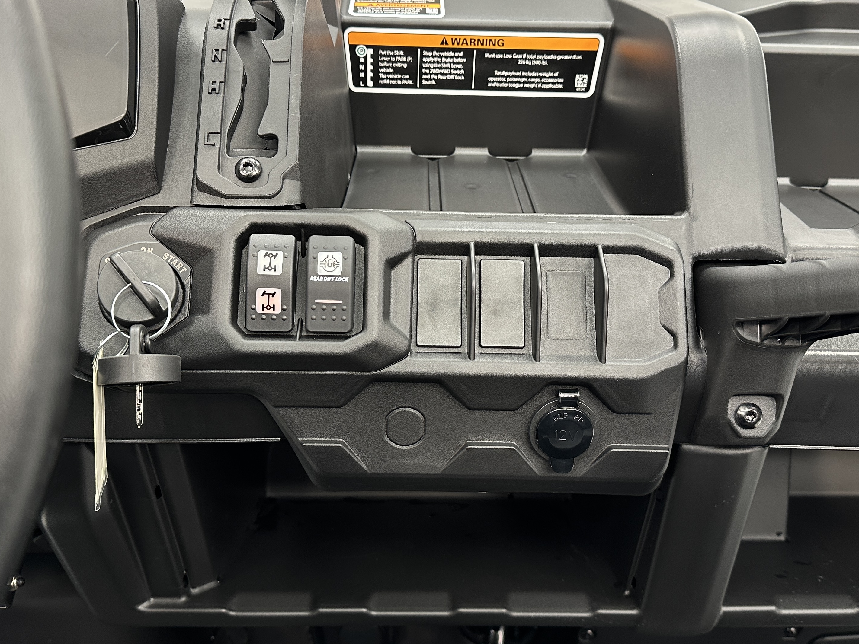 2025 Can-Am Defender DPS HD10 - Photo 8