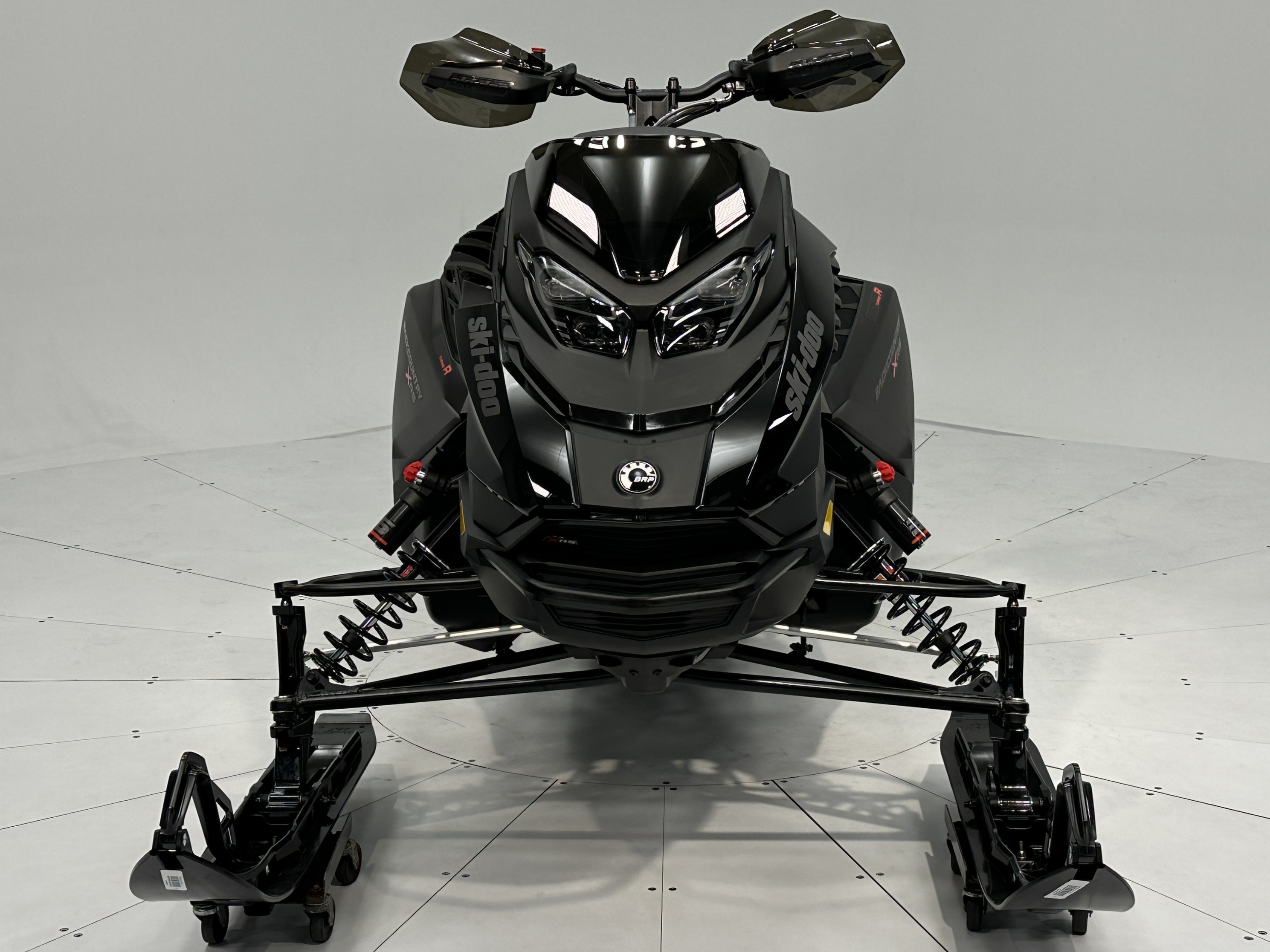 2025 Ski-Doo BACKCOUNTRY X-RS 146 (43") 850 E-TEC Turbo R Storm 150 1.5" SHOT  w/ 10.25" Touchscreen - Photo 4
