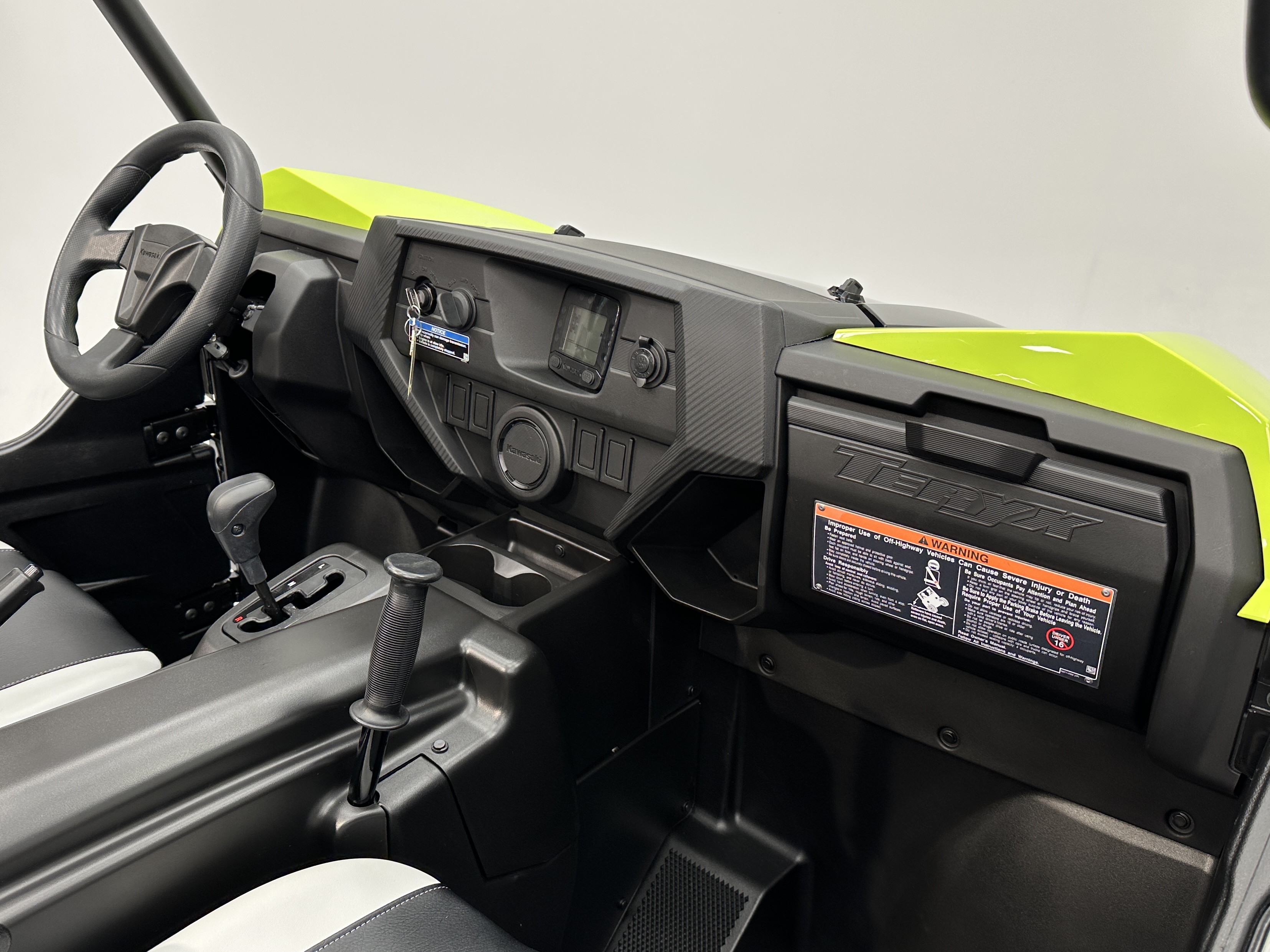 2025 Kawasaki Teryx4 - Photo 6