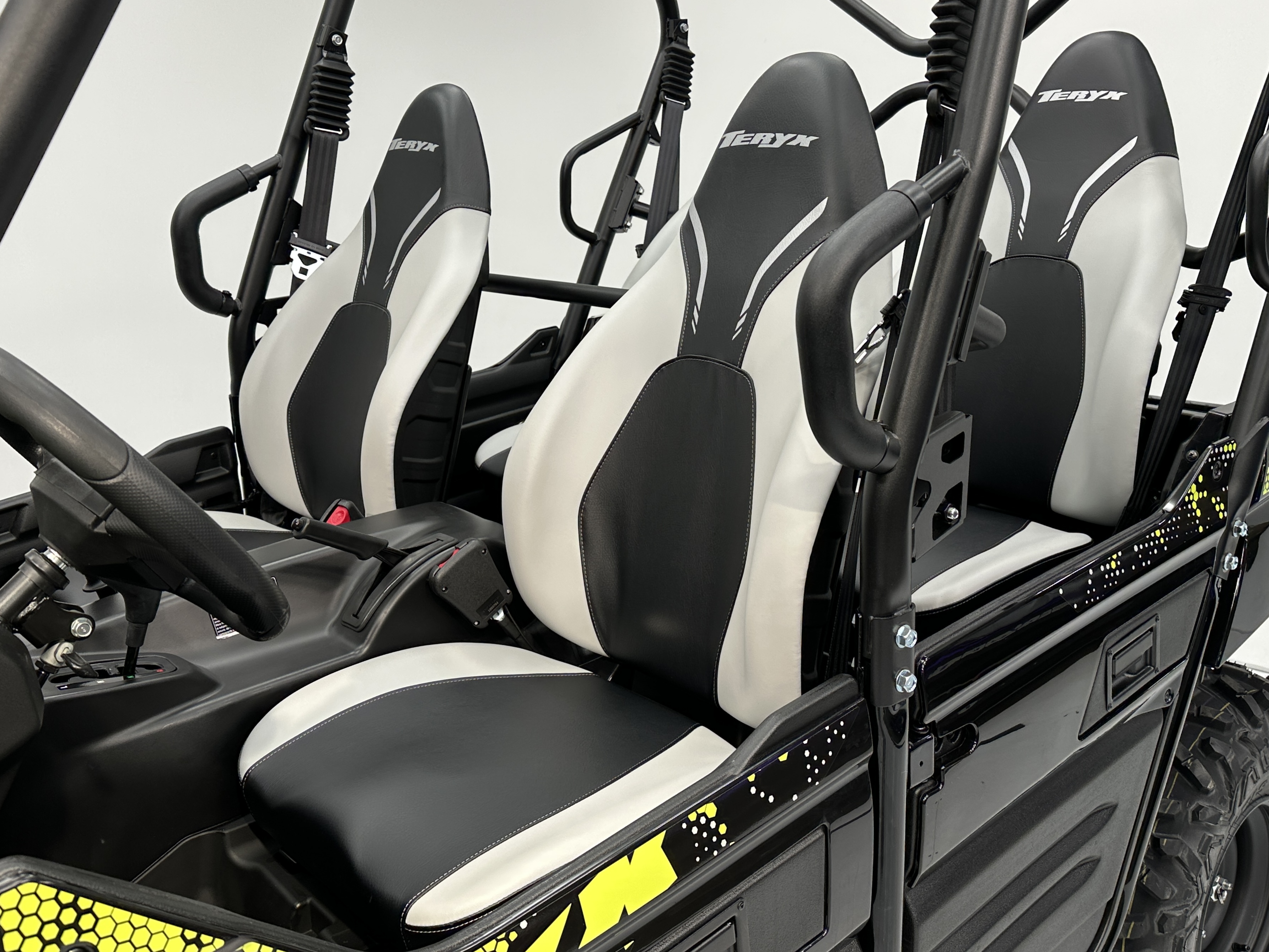 2025 Kawasaki Teryx4 - Photo 12