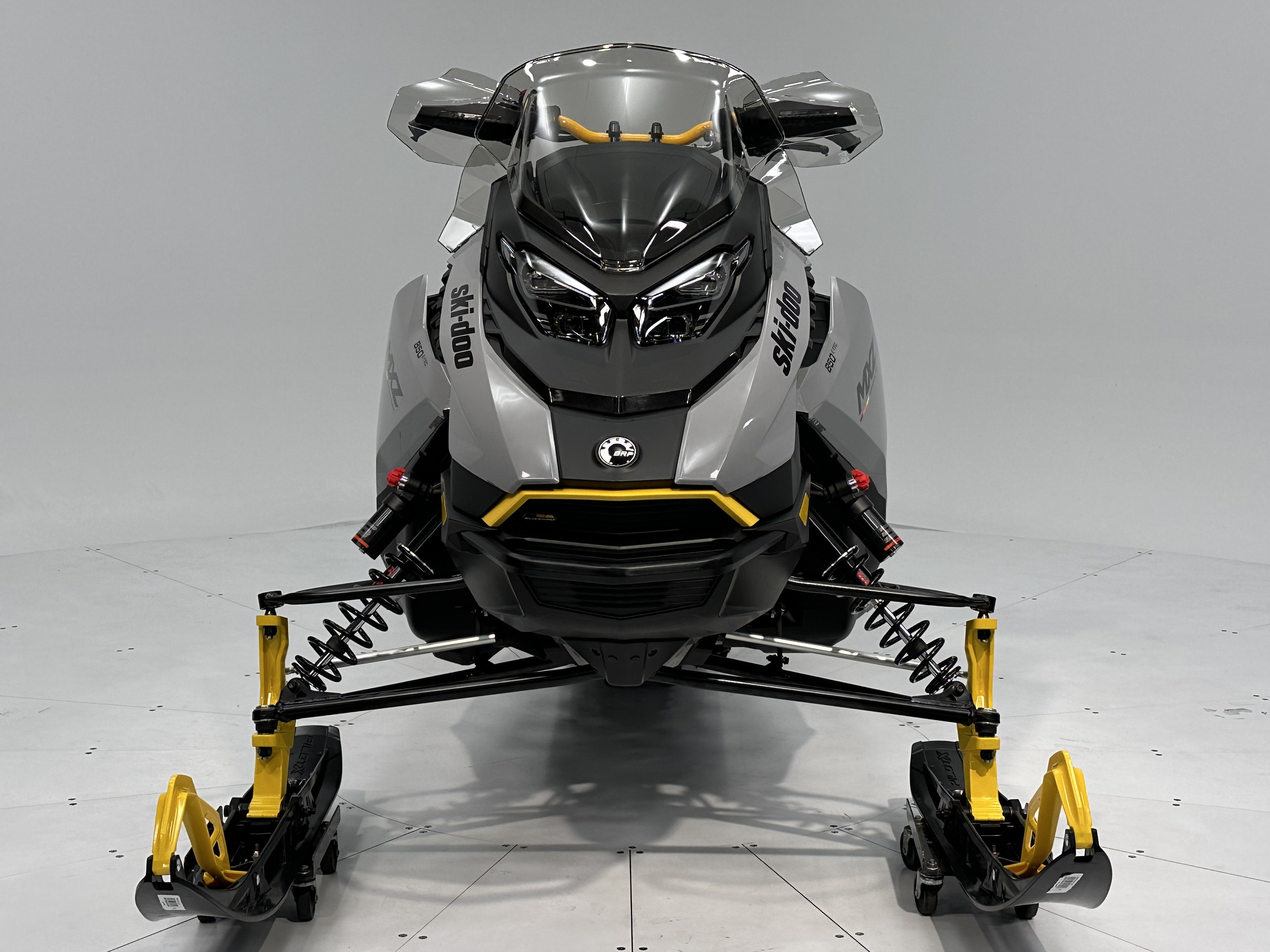 2025 Ski-Doo MXZ ADR w/ BLIZZARD Pkg 129 850 E-TEC Ice Ripper XT 1.25" E.S. - Photo 4