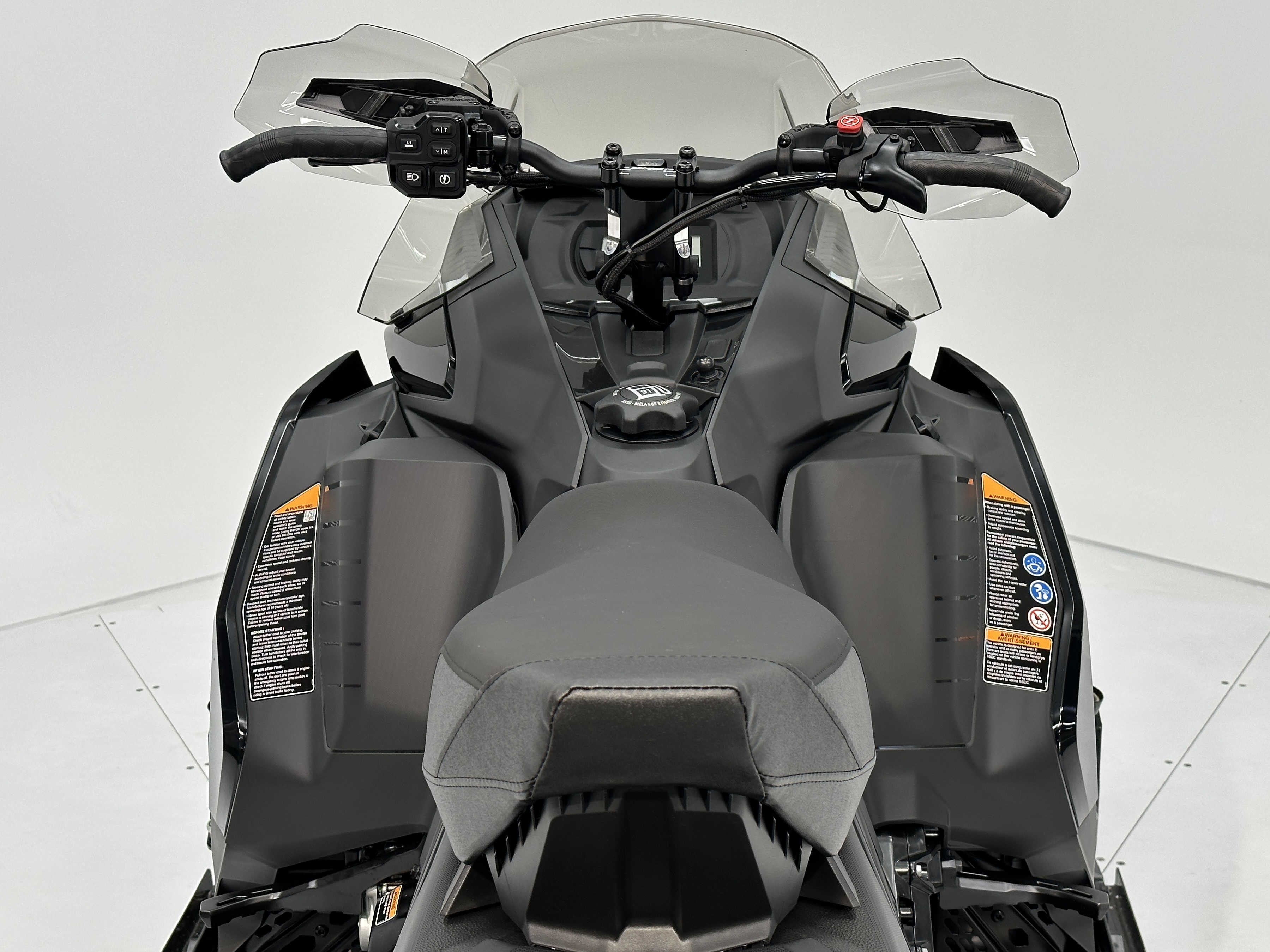 2025 Ski-Doo MXZ ADRENALINE 129 600R E-TEC RipSaw 1.25" E.S. - Photo 5