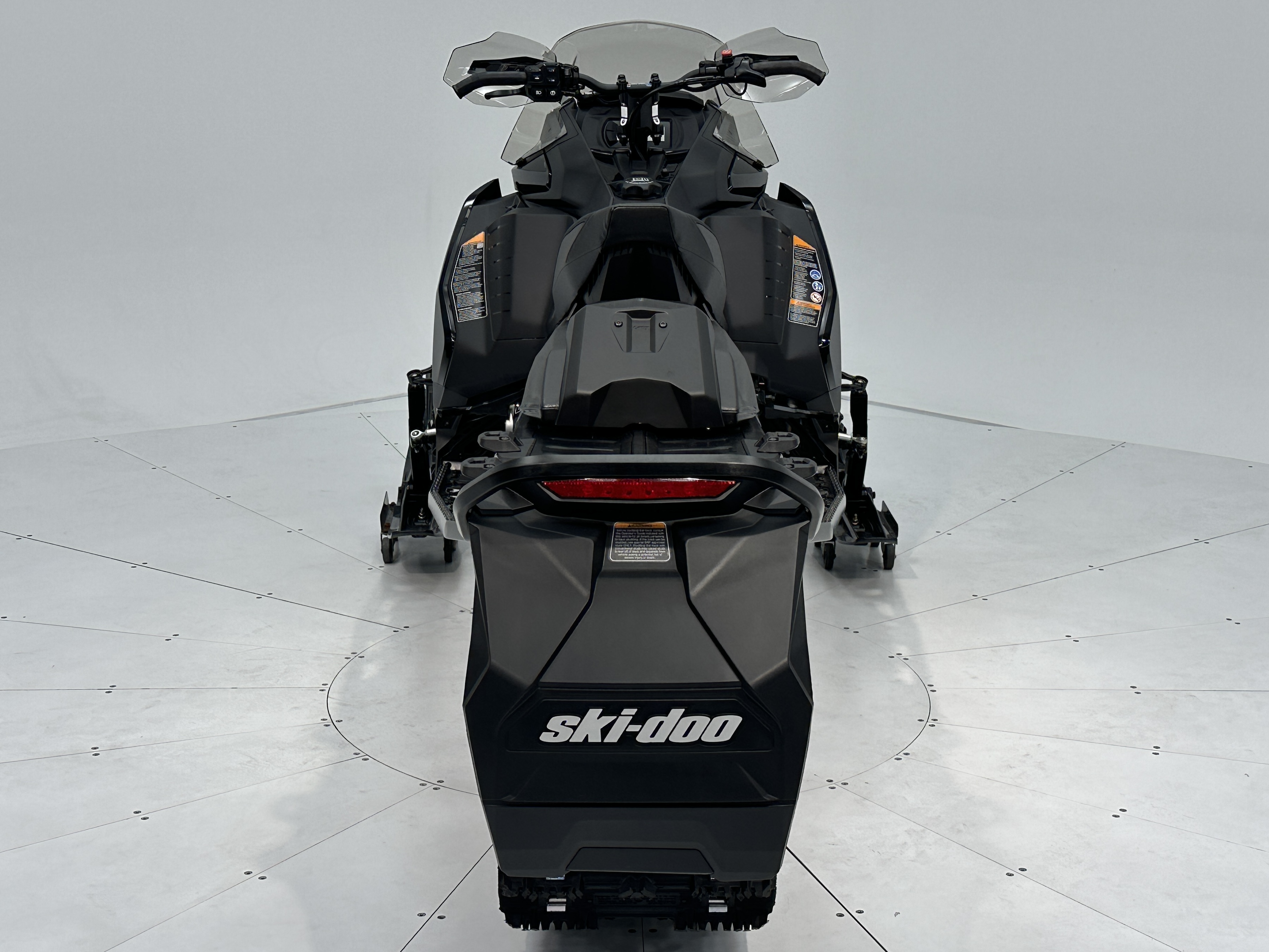 2025 Ski-Doo MXZ ADRENALINE 137 850 E-TEC RipSaw 1.25" E.S. - Photo 2