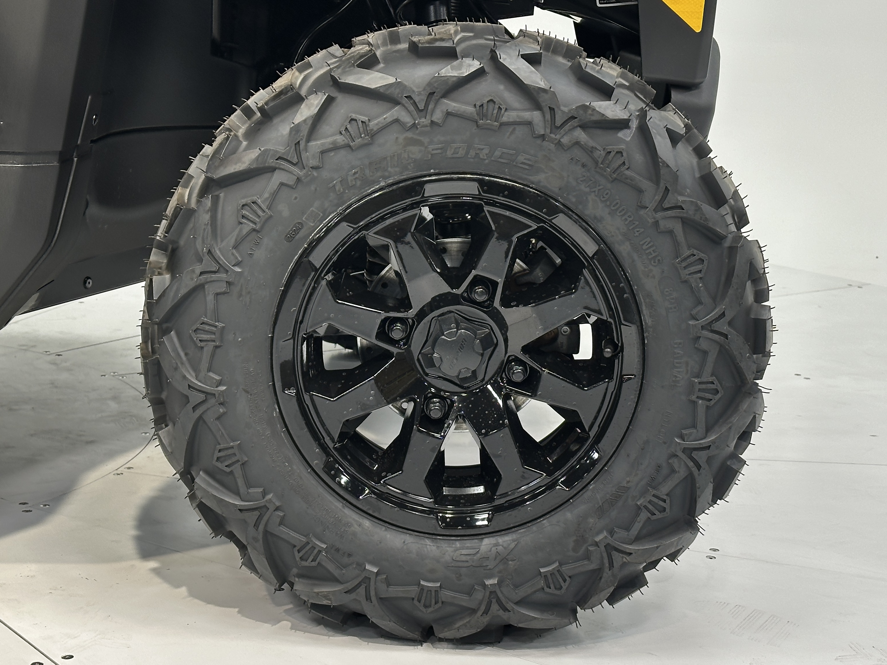 2025 Can-Am Defender DPS HD9 Demonstrator - Photo 12
