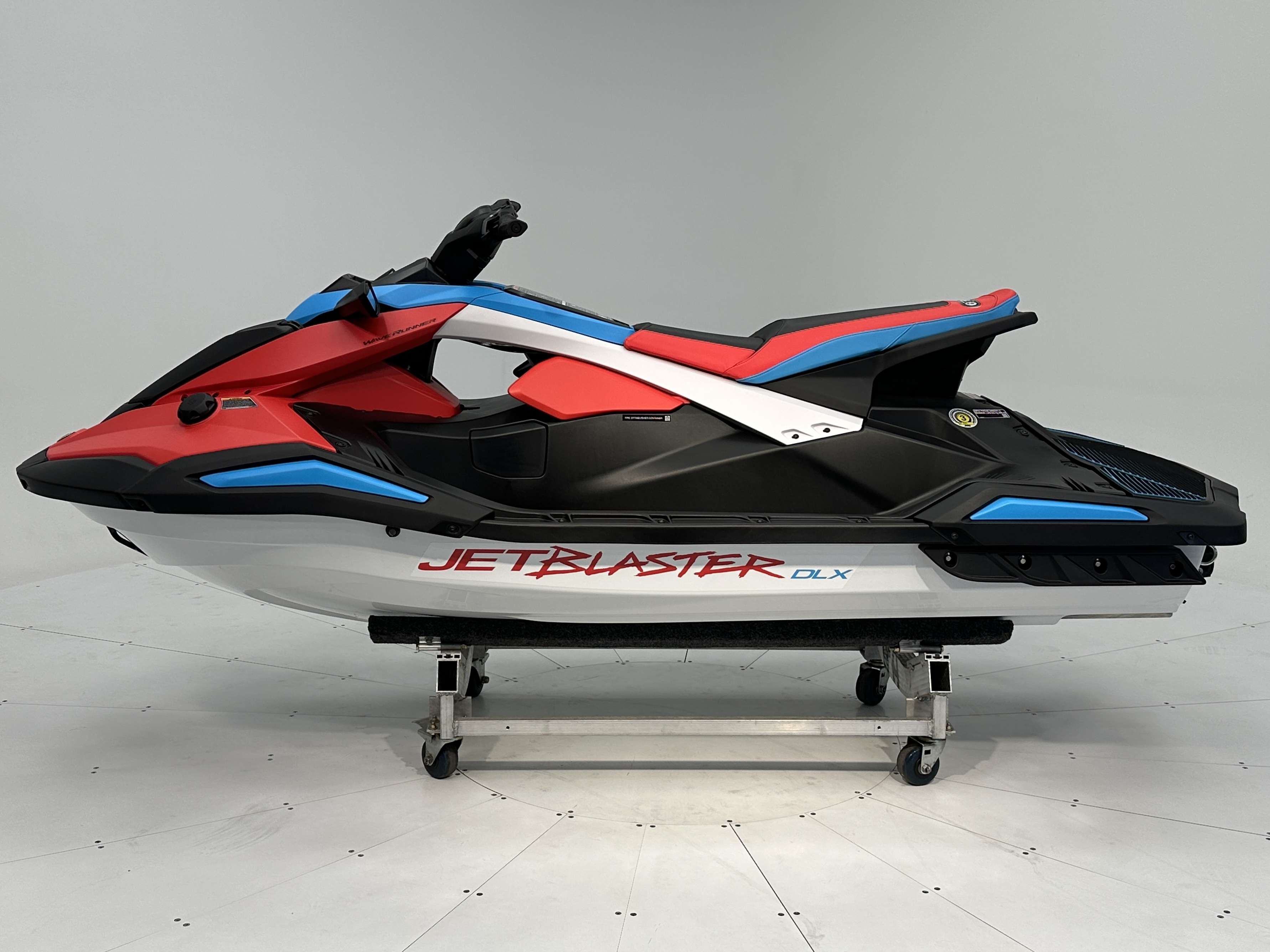 2025 Yamaha JetBlaster DLX (3up) - Photo 3