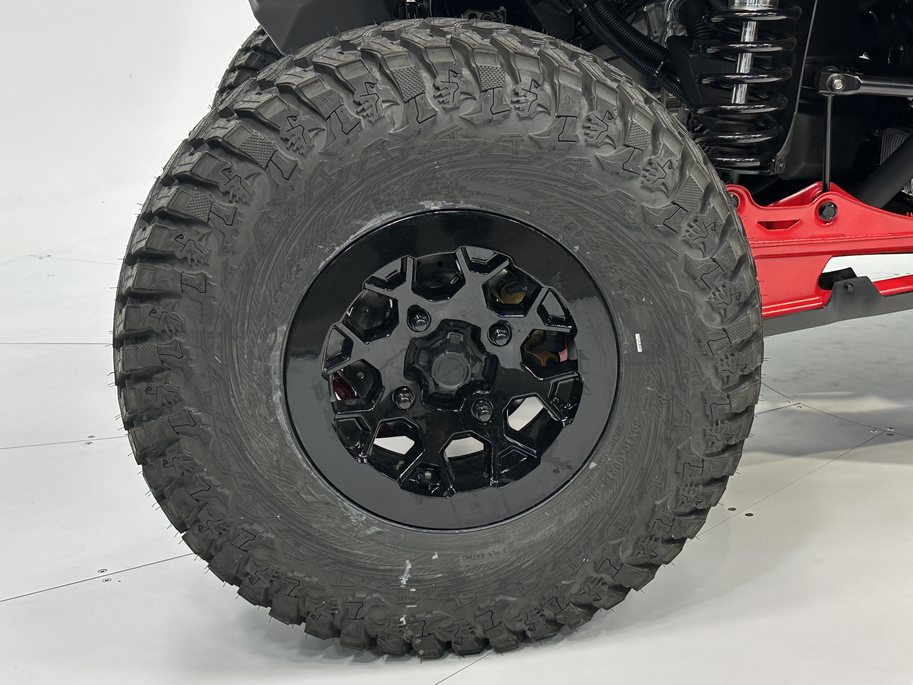 2025 Can-Am Maverick X3 X rc 64'' TURBO RR - Photo 13