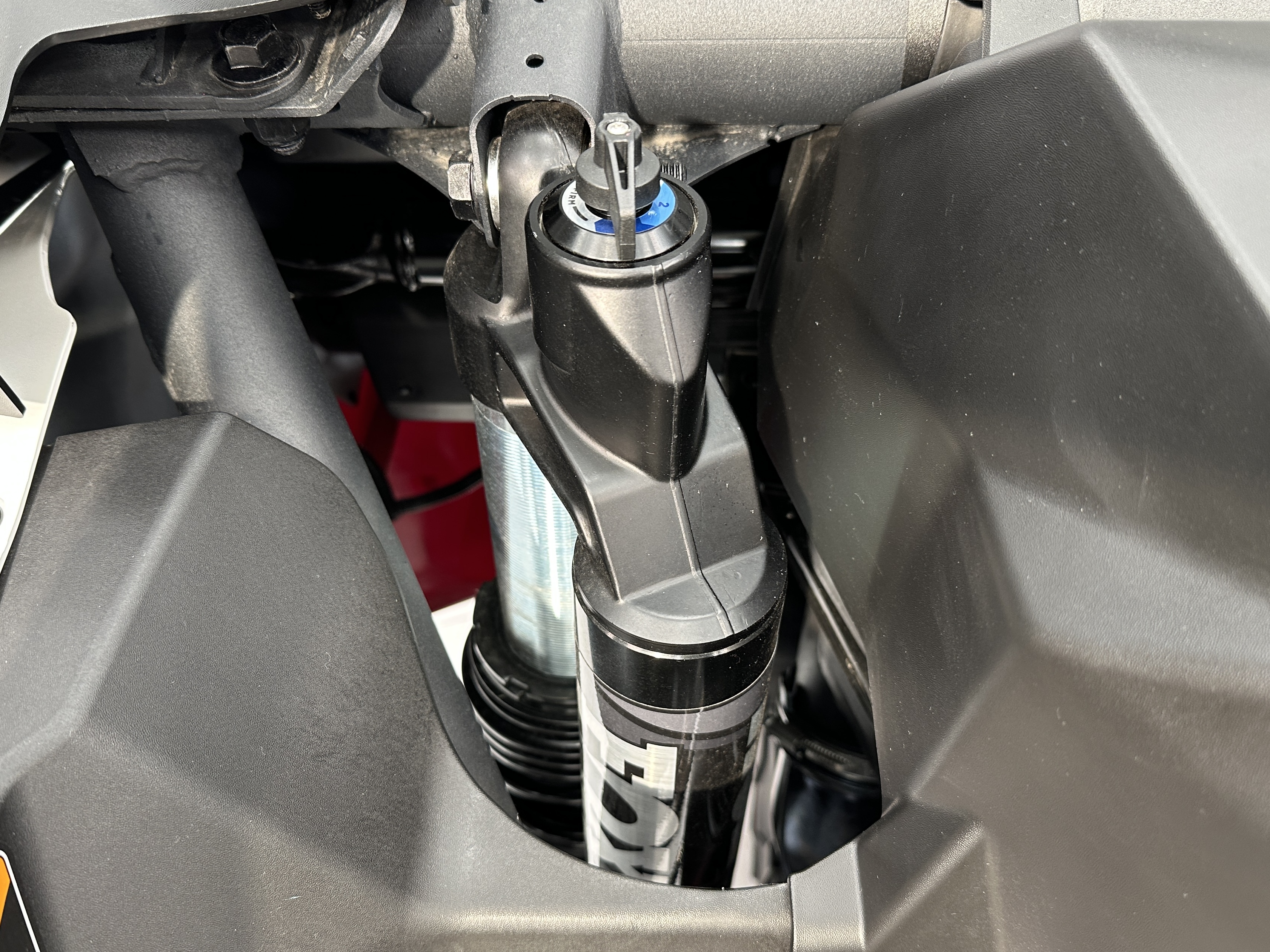 2025 Can-Am Maverick X3 X rc 64'' TURBO RR - Photo 12