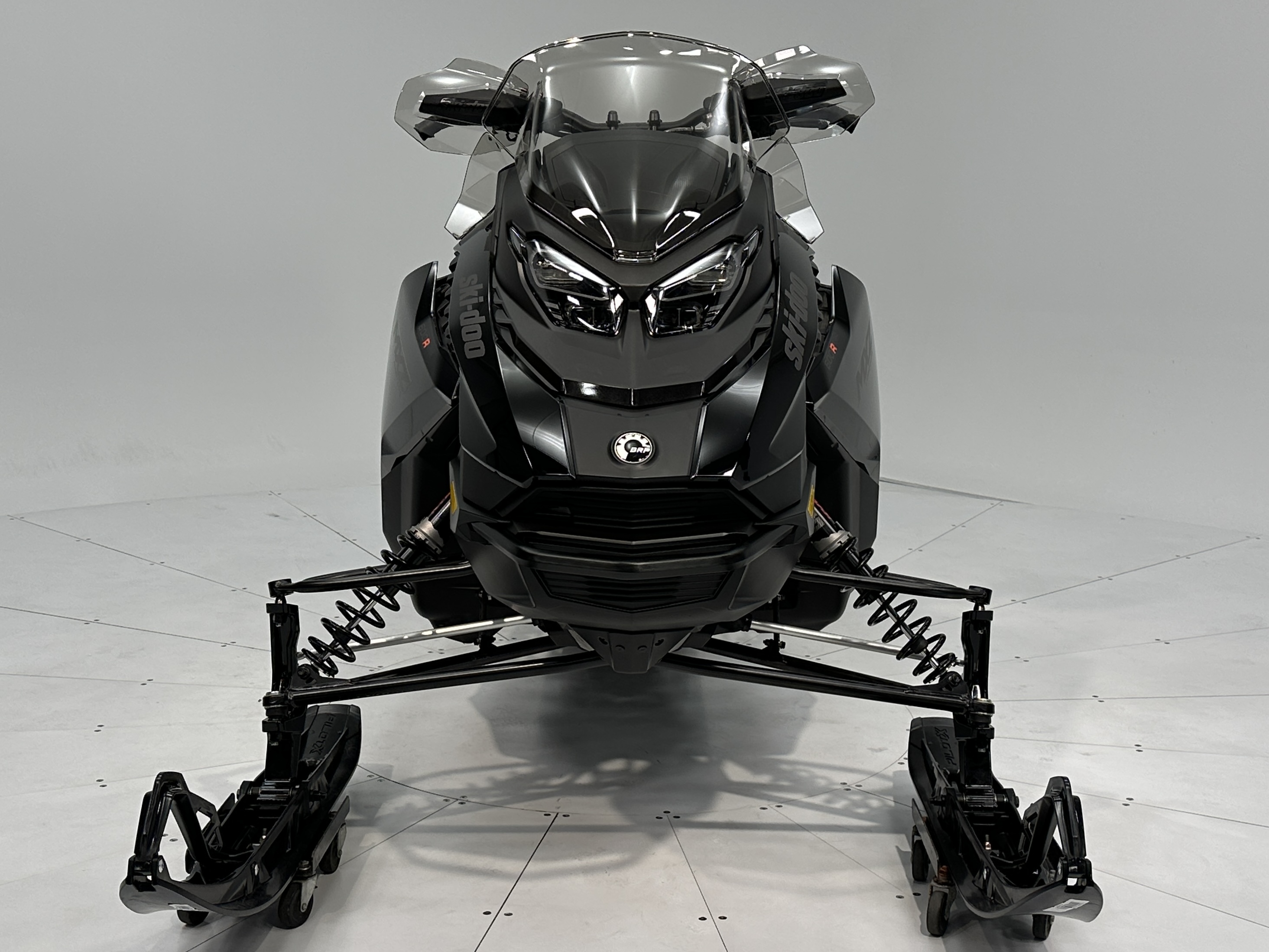 2025 Ski-Doo MXZ ADRENALINE 129 600R E-TEC RipSaw 1.25" E.S. - Photo 4